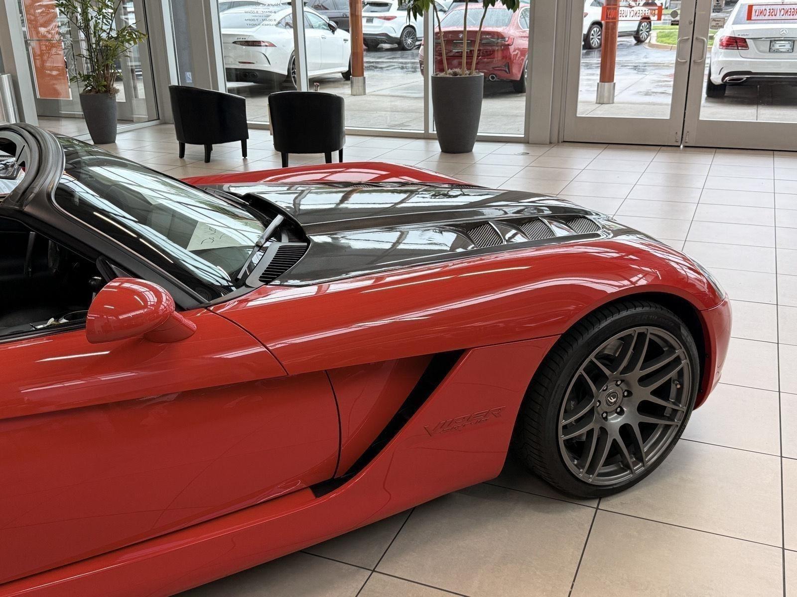 Dodge Viper  2003