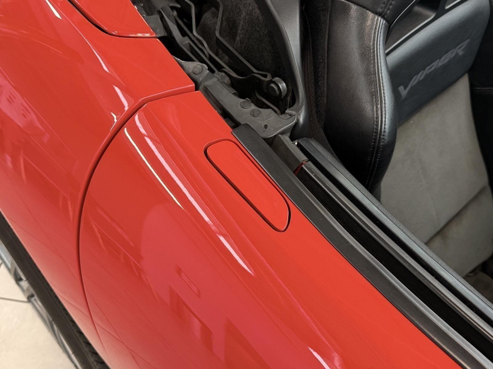 Dodge Viper  2003