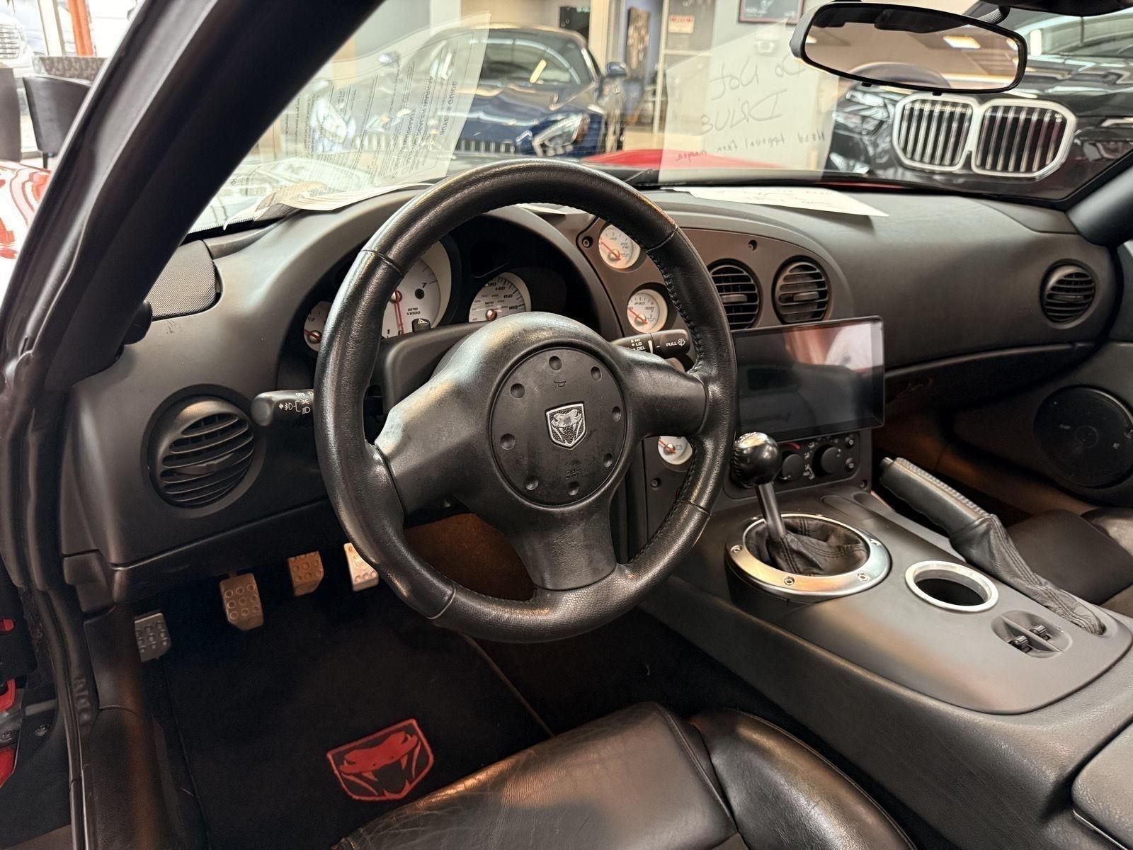 Dodge Viper  2003