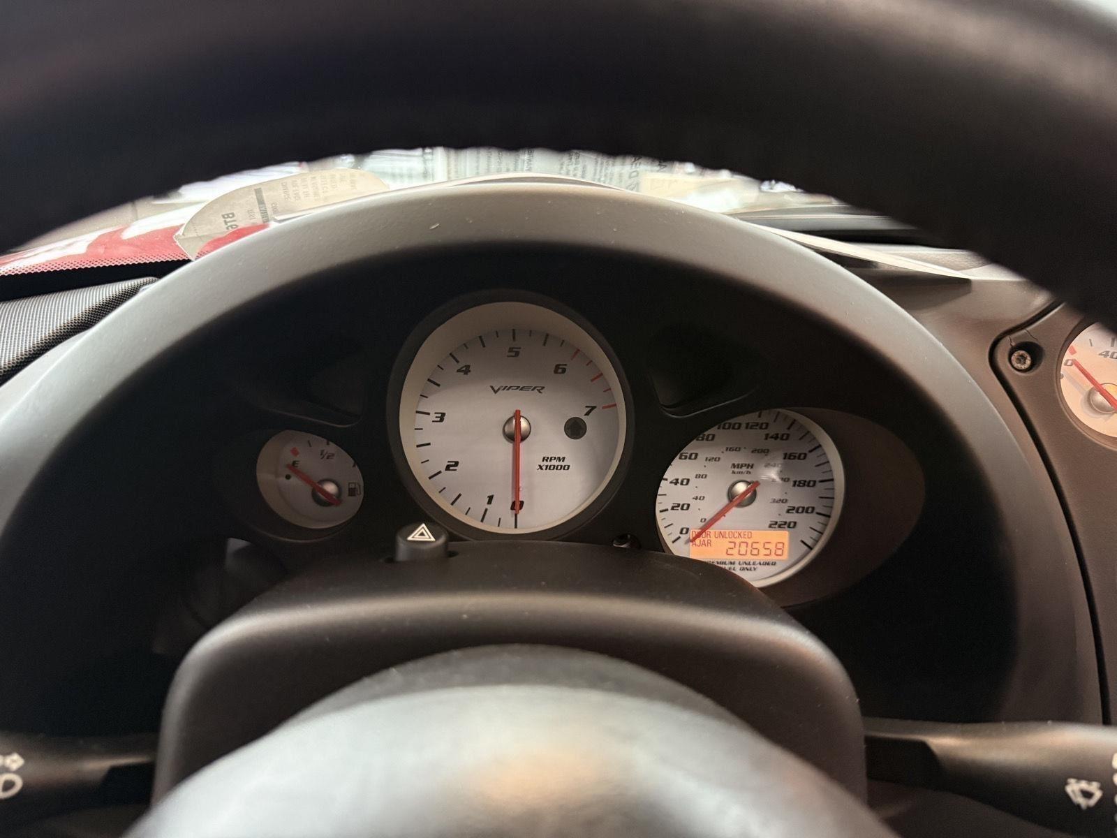 Dodge Viper  2003