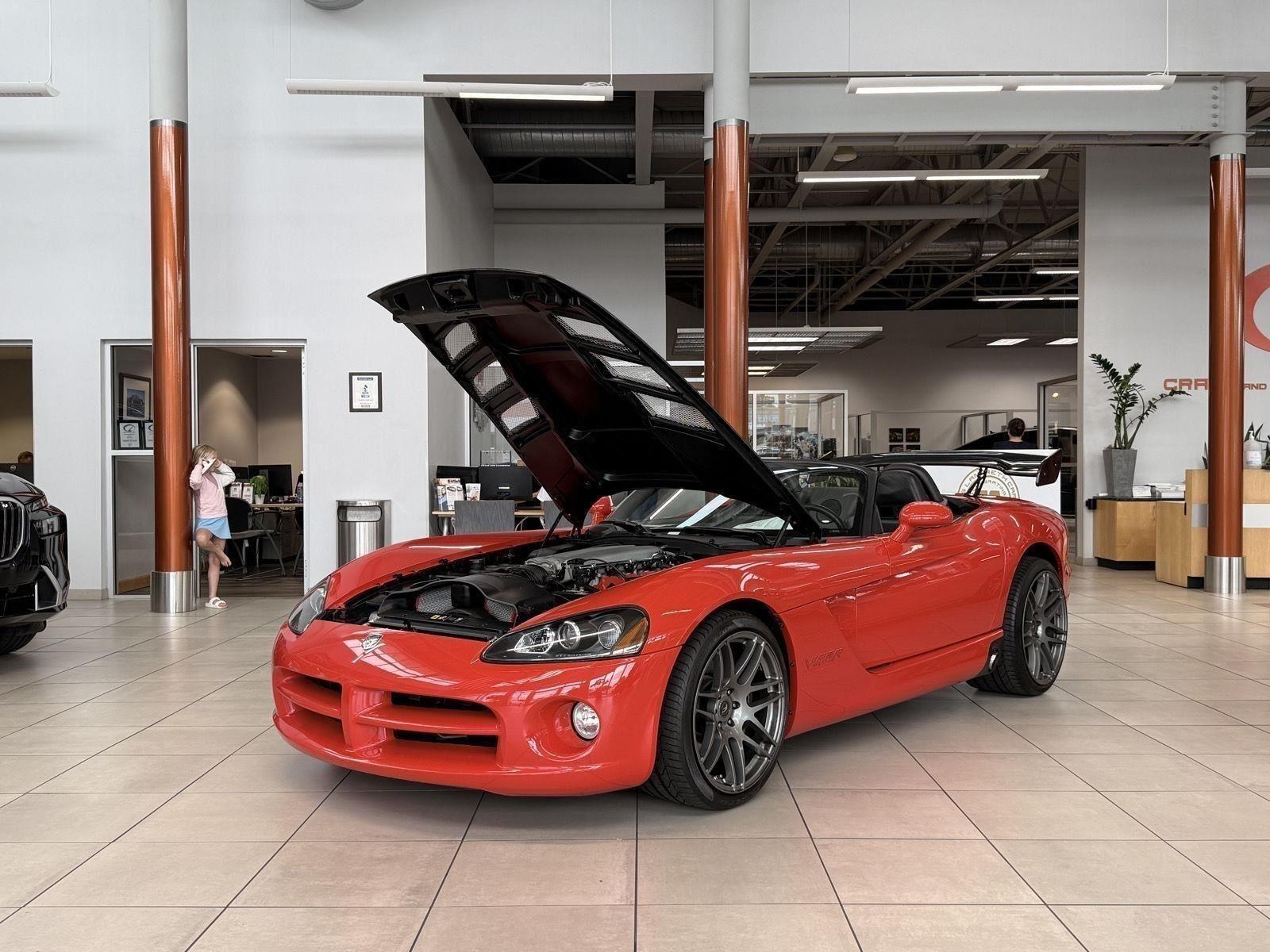Dodge Viper  2003