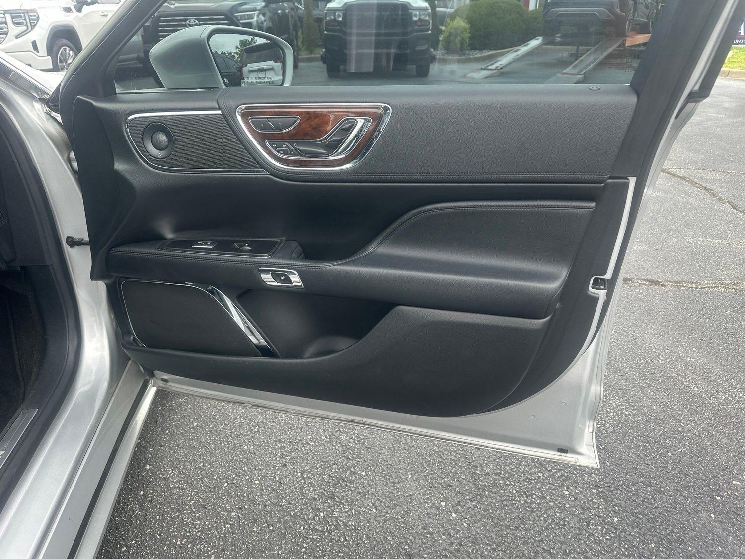 Lincoln Continental  2019