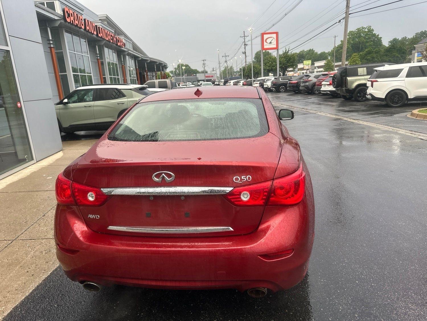 Infiniti Q50  2014