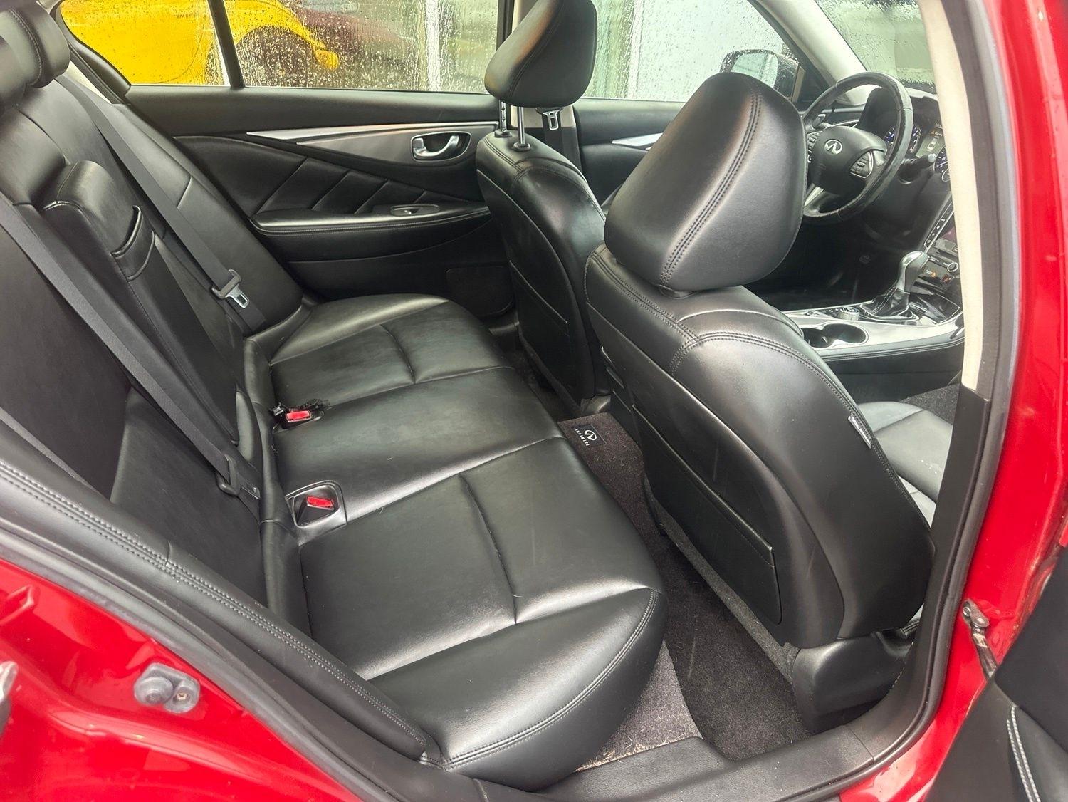 Infiniti Q50  2014