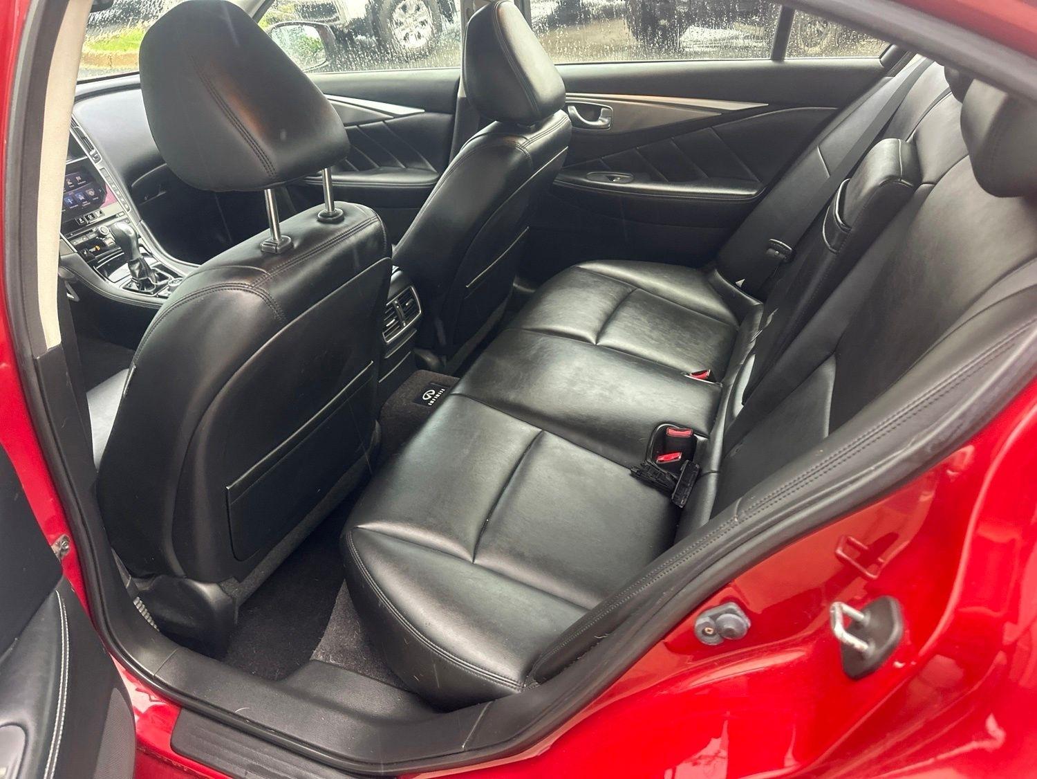 Infiniti Q50  2014