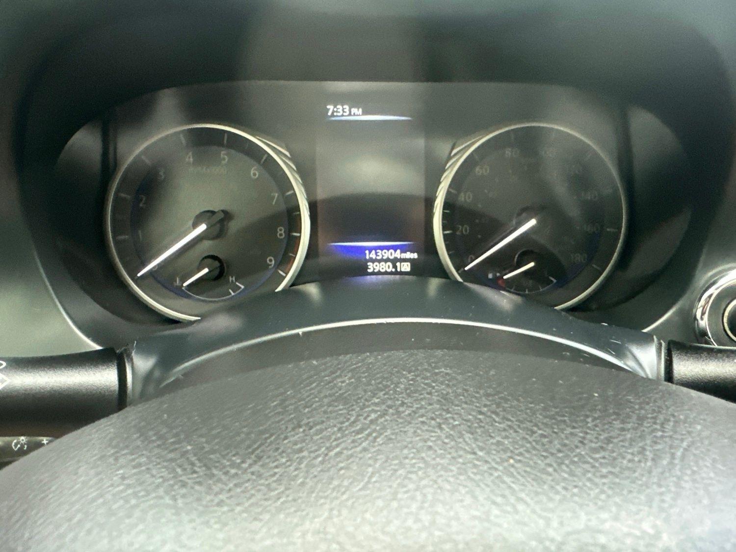 Infiniti Q50  2014