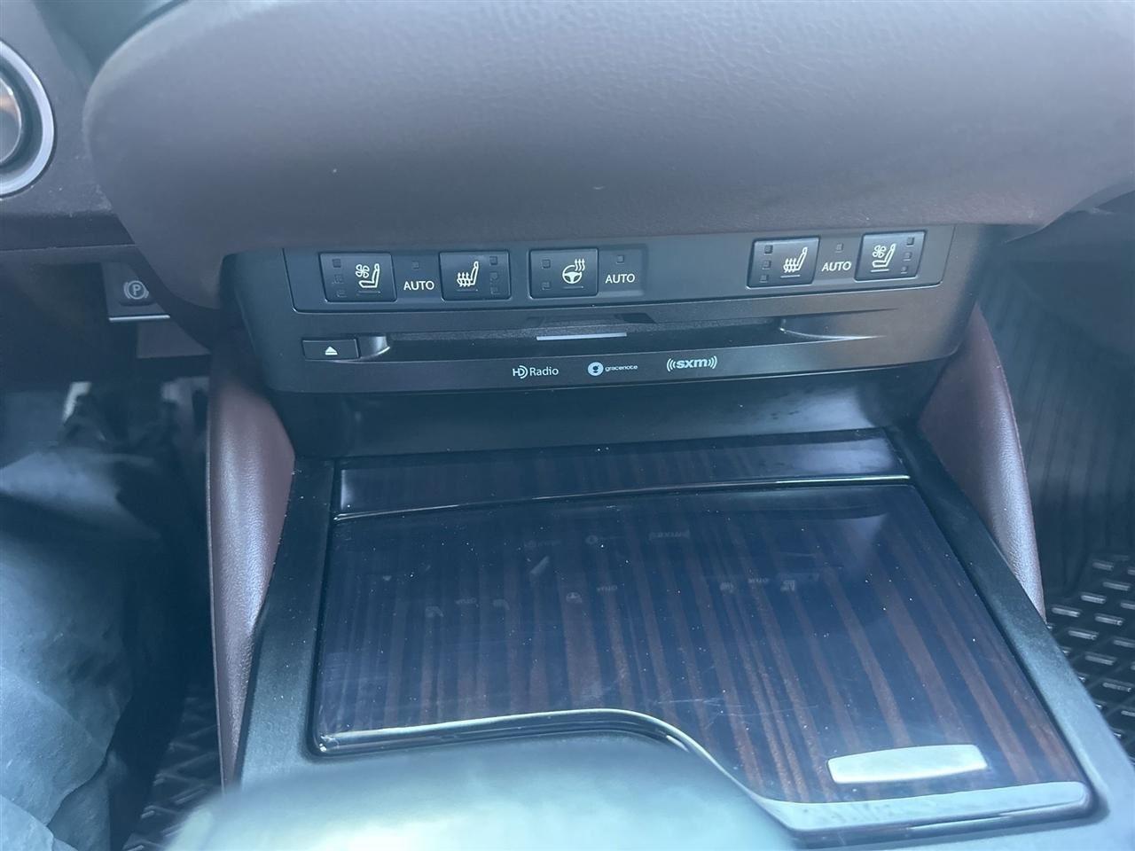 Lexus ES 250  2021