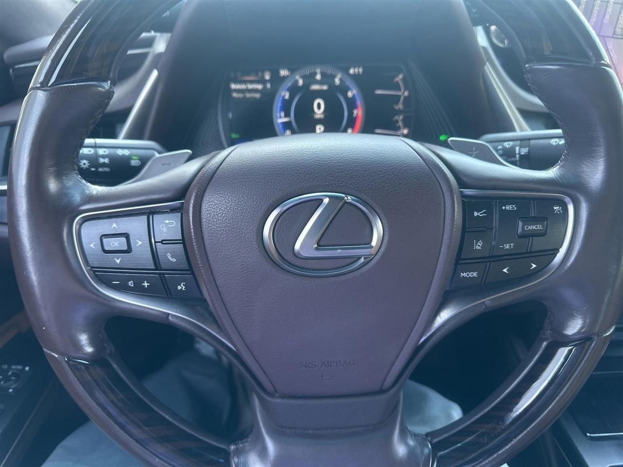Lexus ES 250  2021