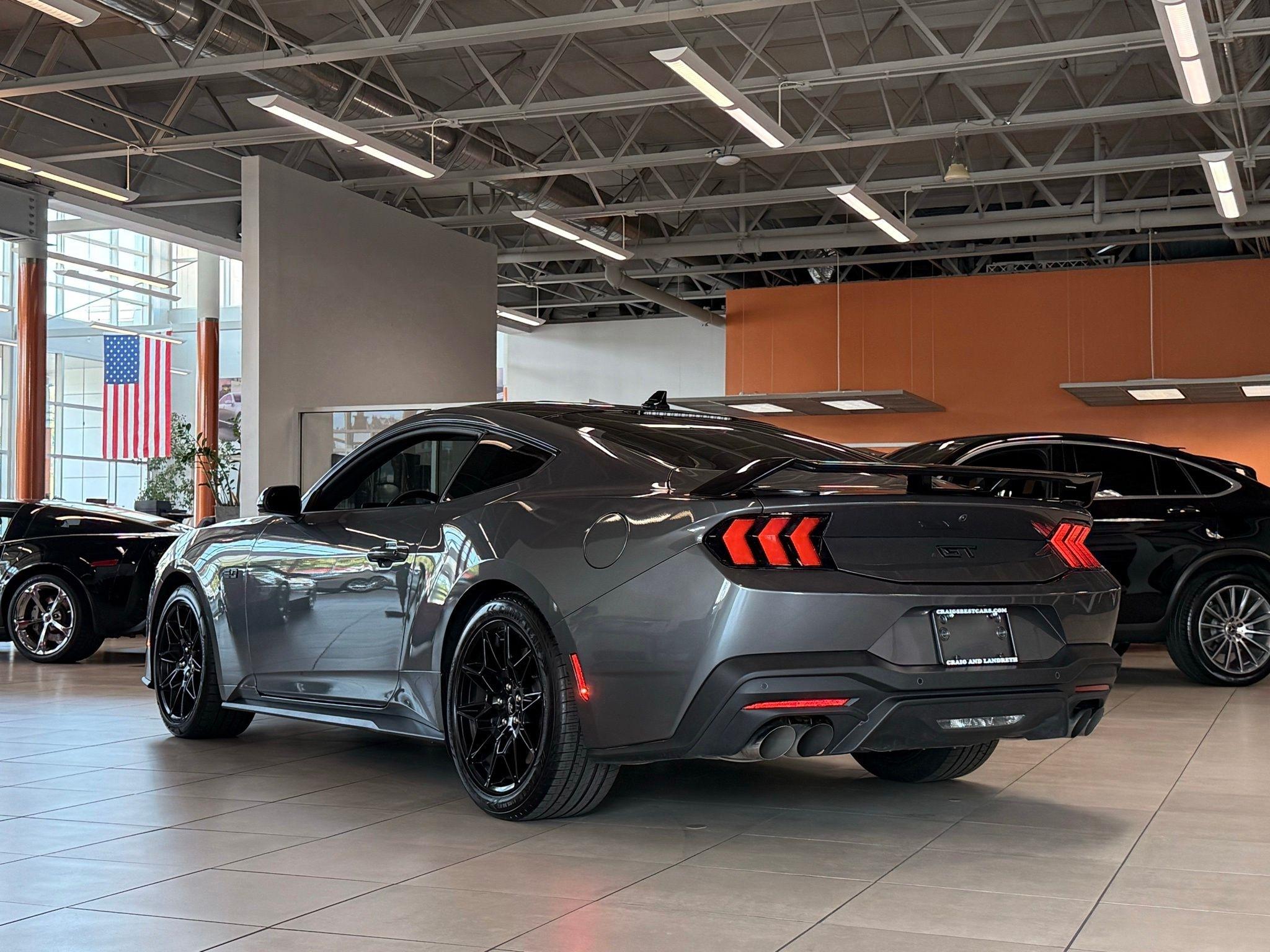 Ford Mustang  2025