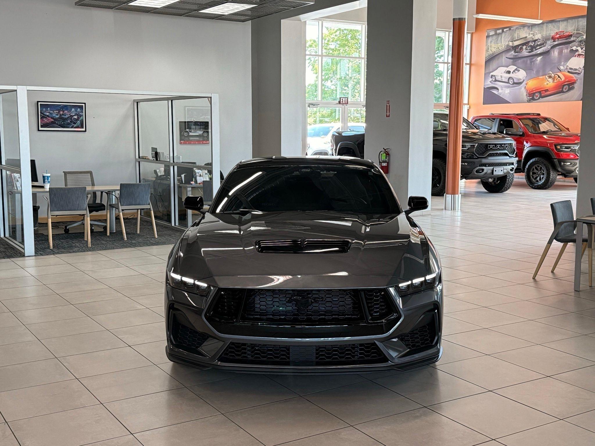 Ford Mustang  2025