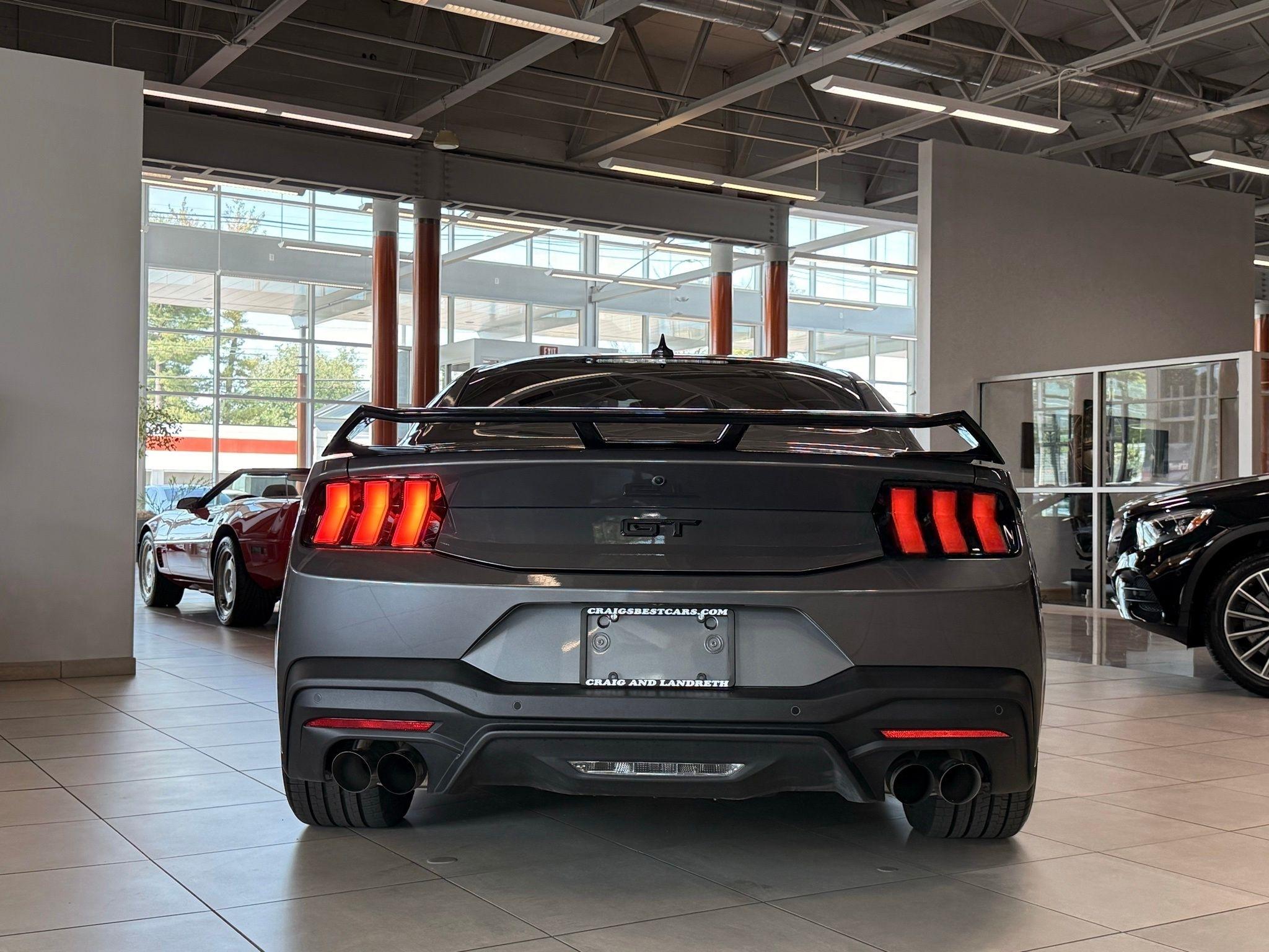 Ford Mustang  2025