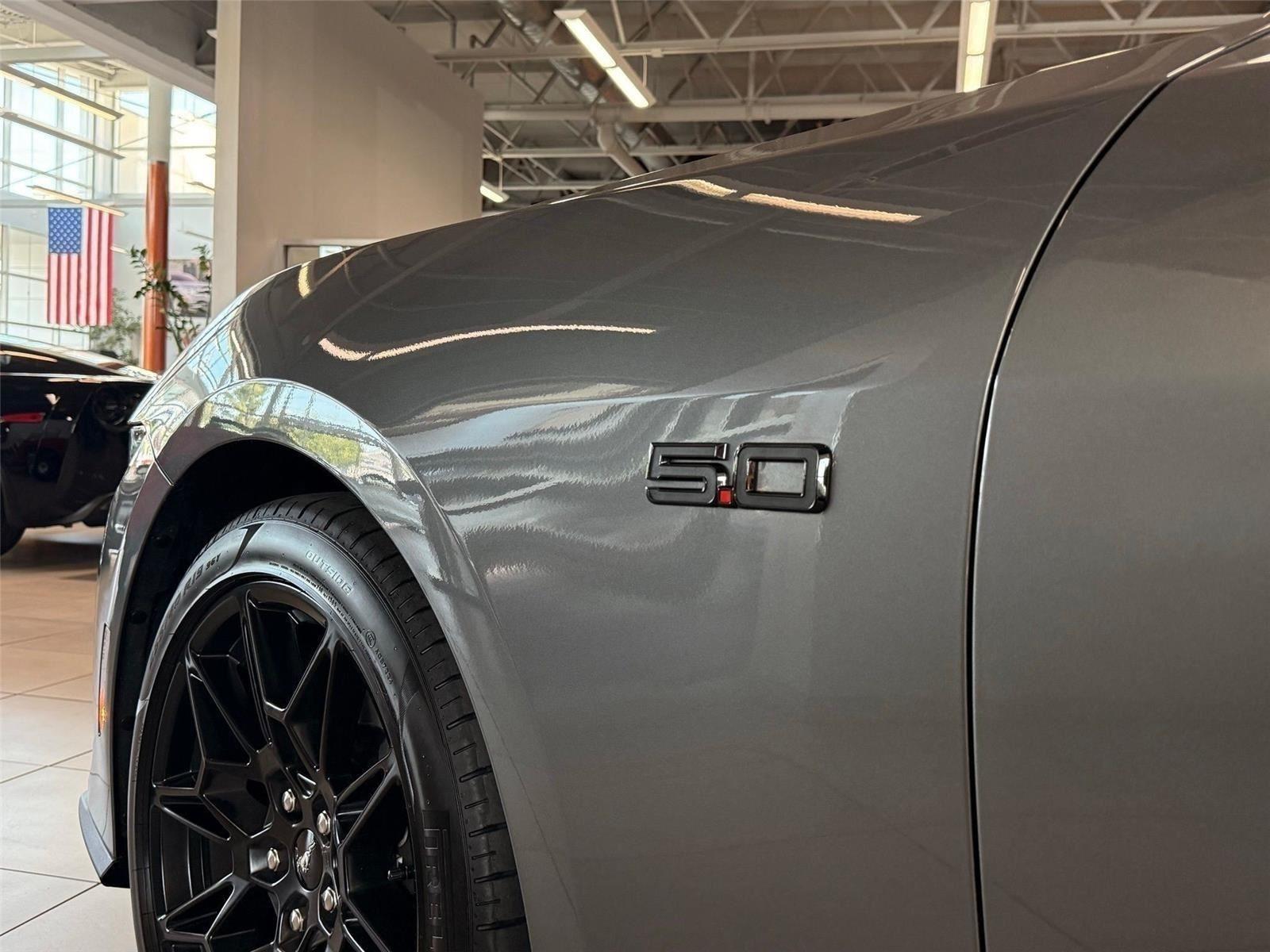 Ford Mustang  2025