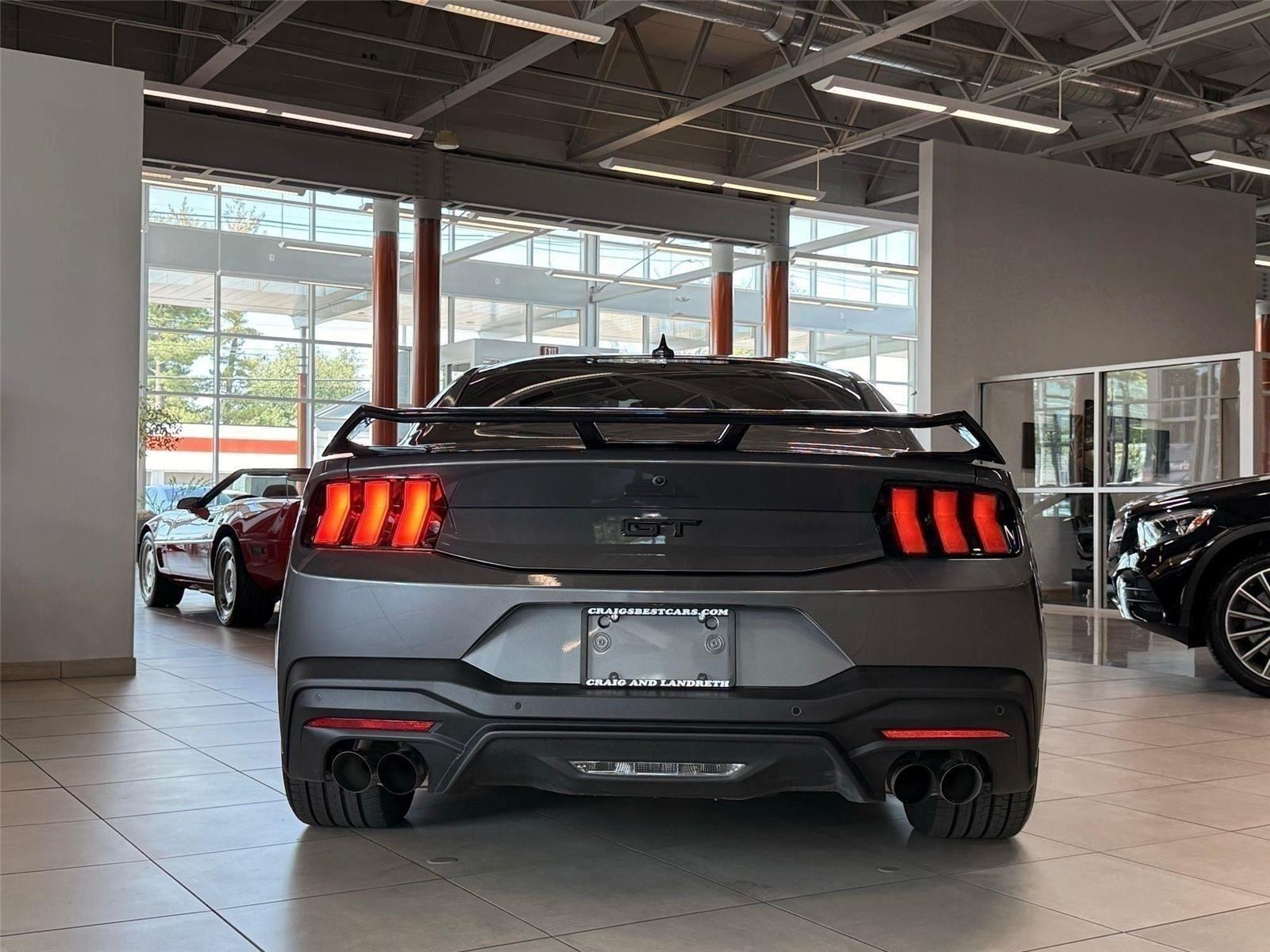 Ford Mustang  2025