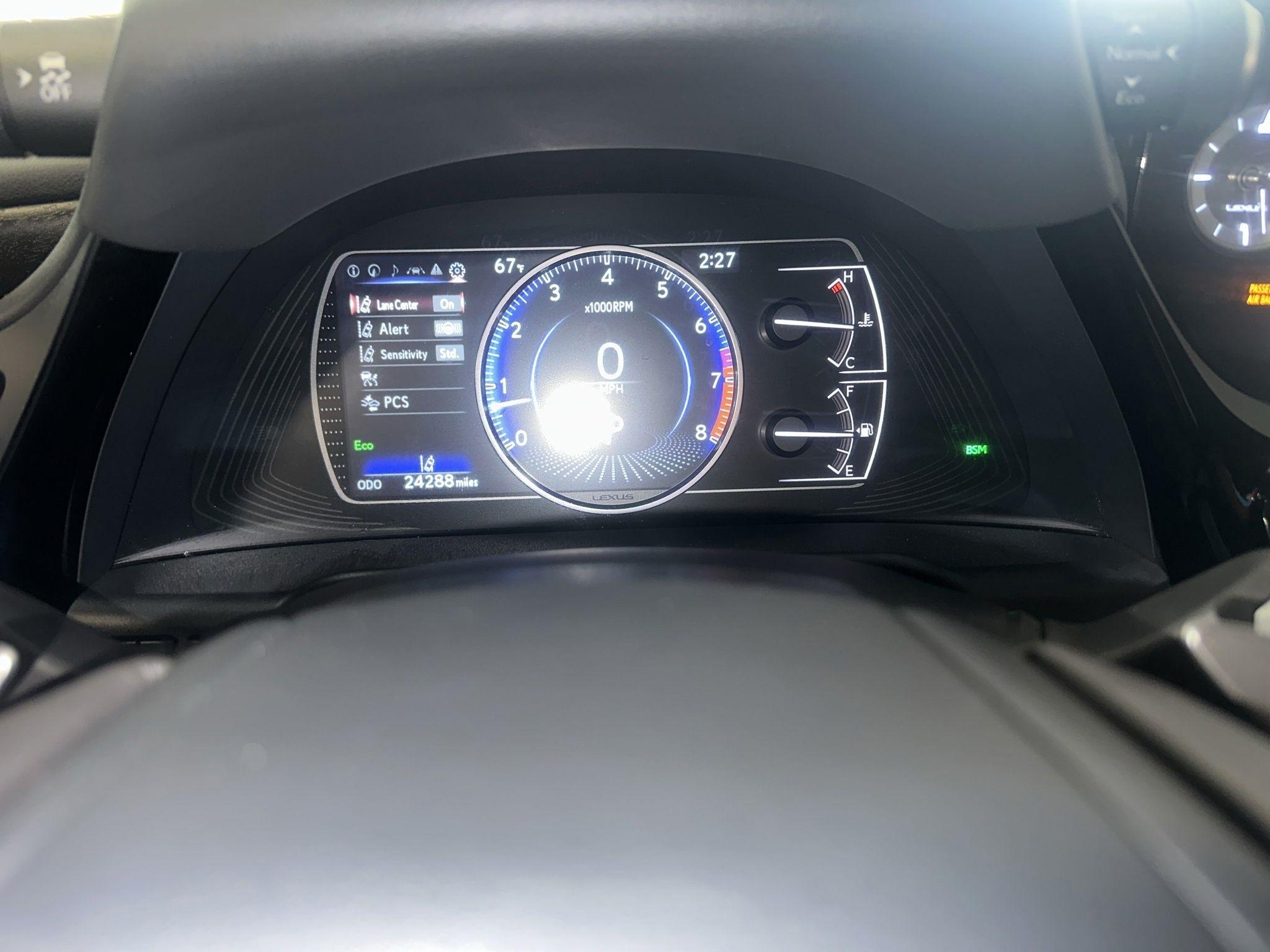 Lexus ES  2024