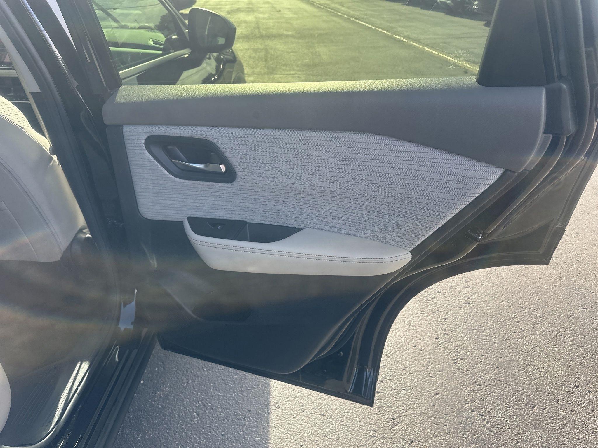 Nissan Rogue  2023