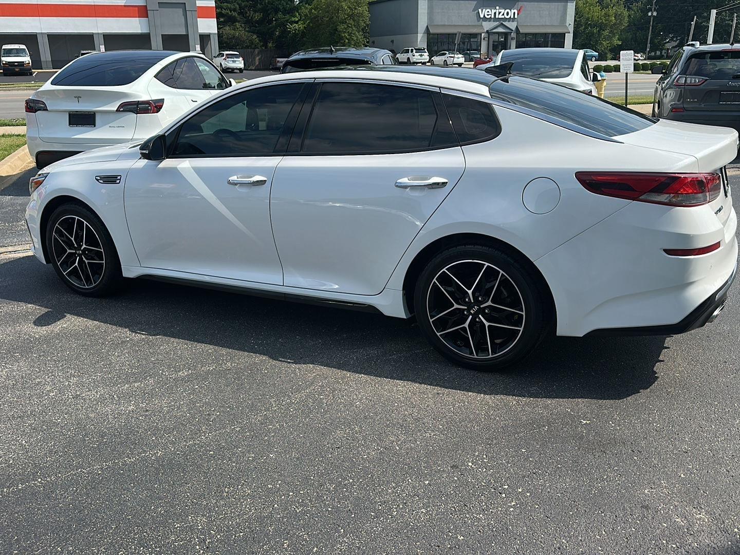 Kia Optima  2020