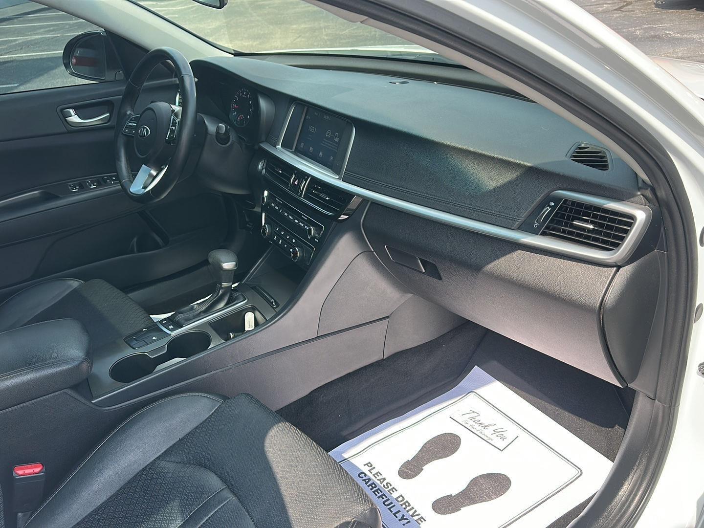 Kia Optima  2020