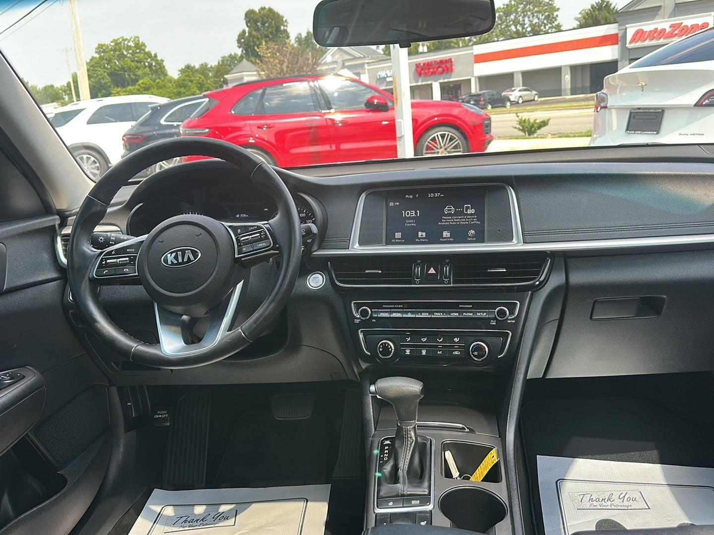 Kia Optima  2020