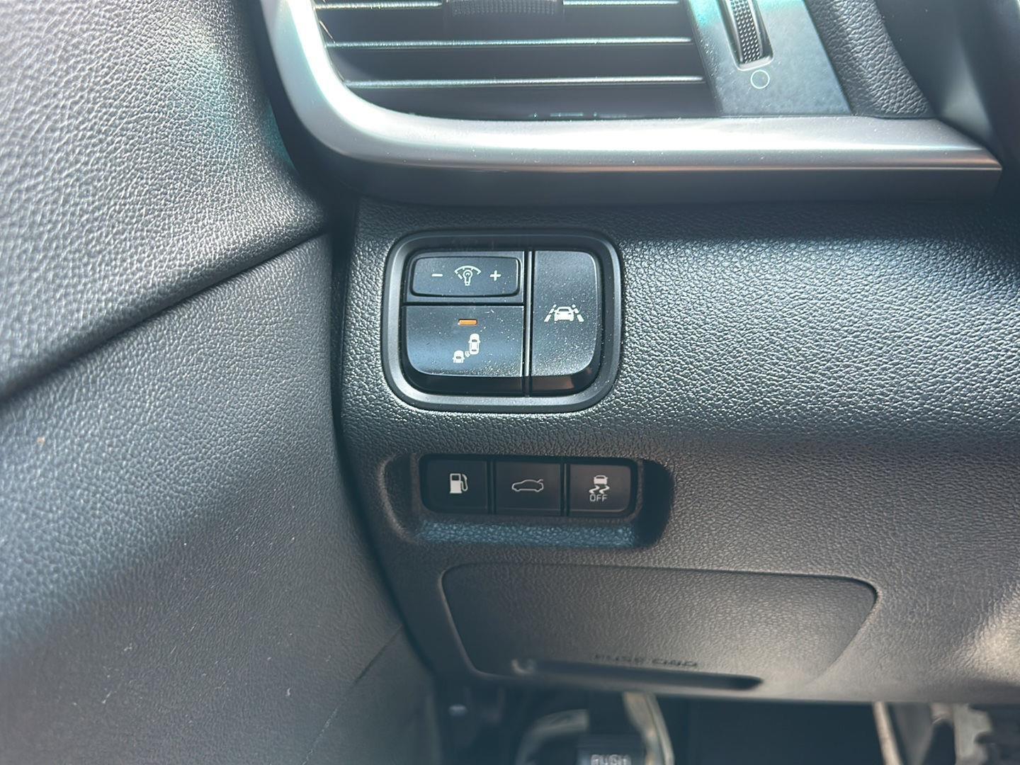 Kia Optima  2020