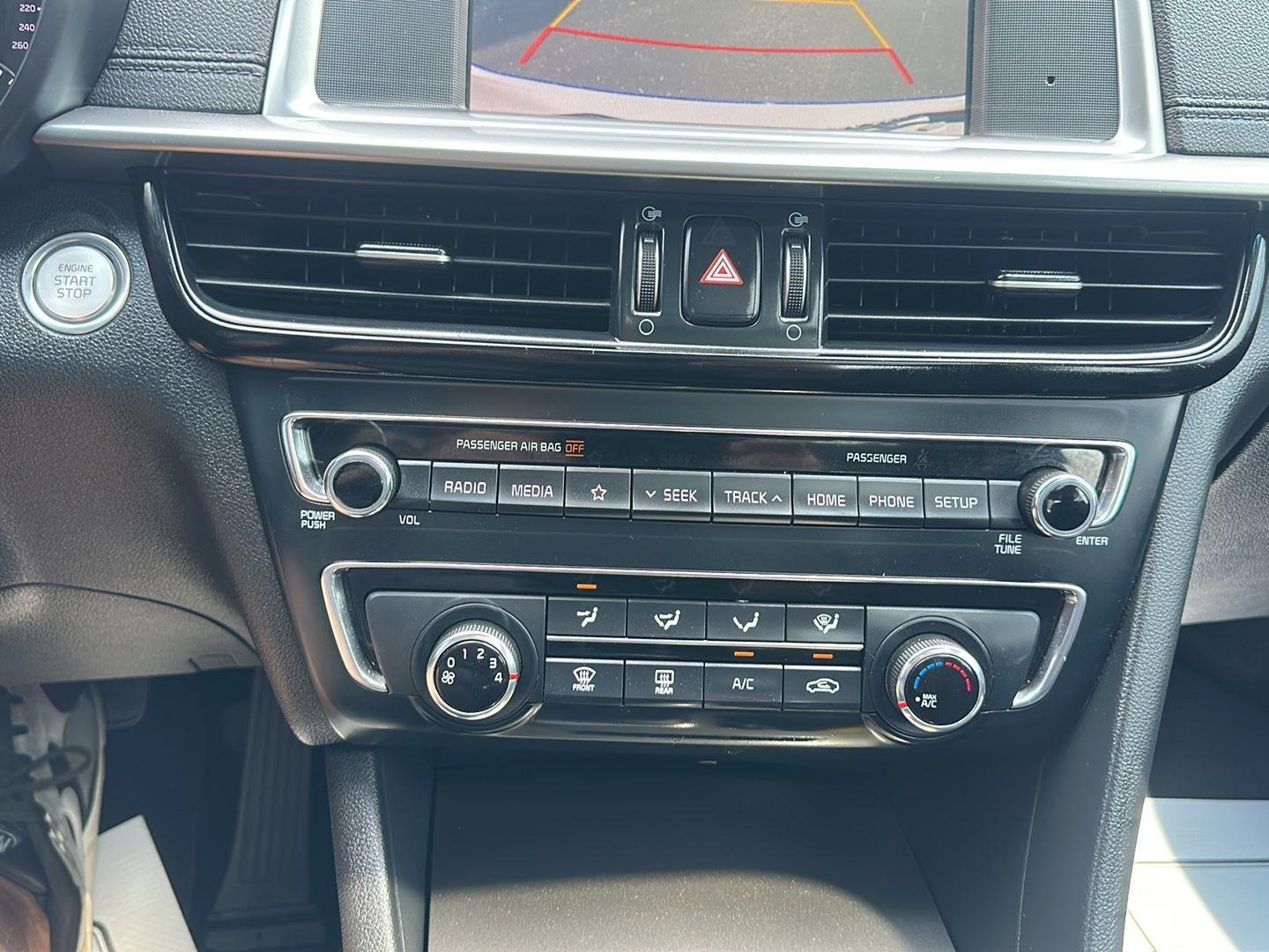 Kia Optima  2020