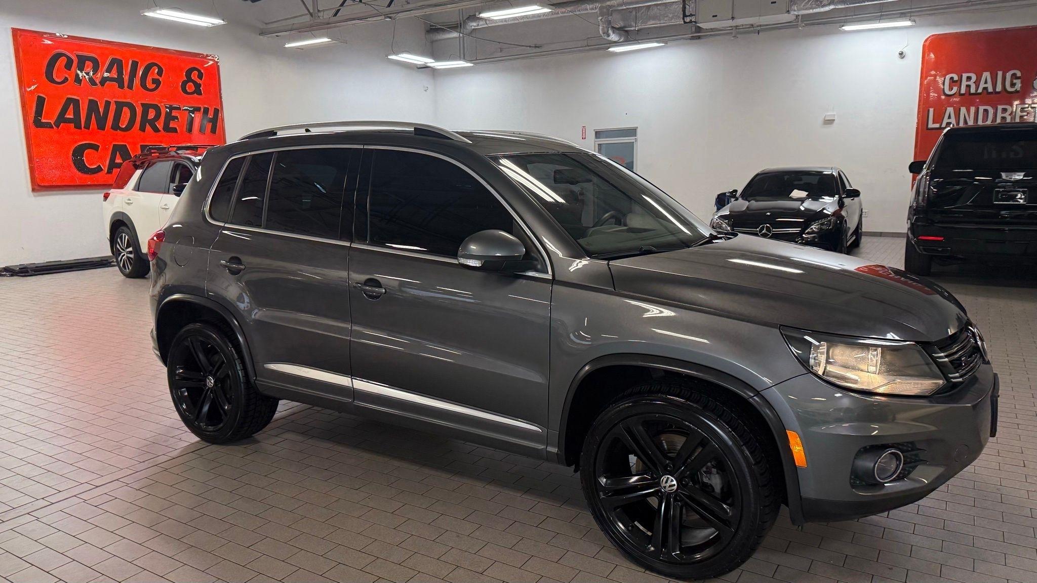 2016 Volkswagen Tiguan 2.0T R-Line's photo