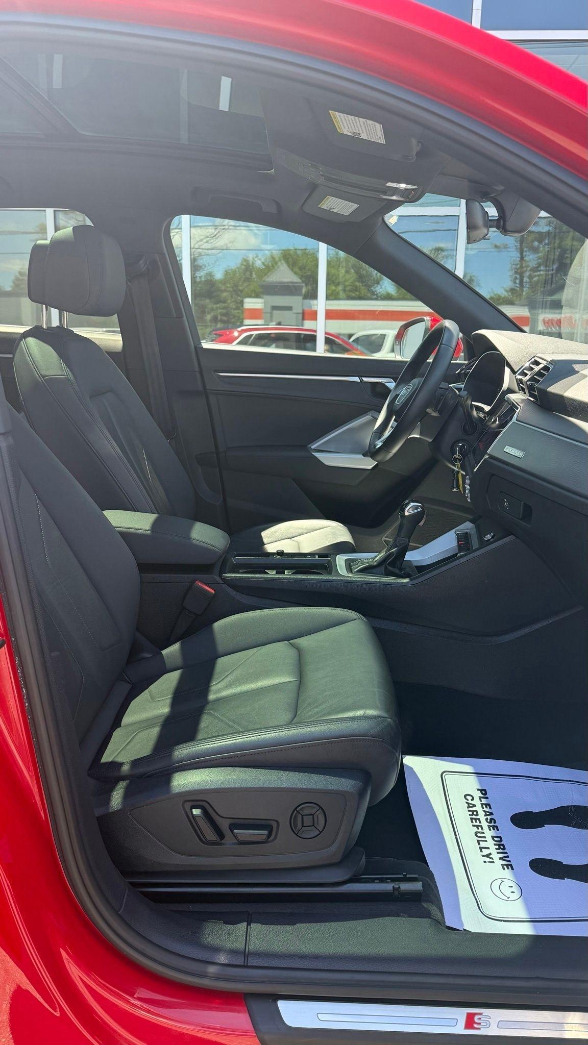Audi Q3  2022