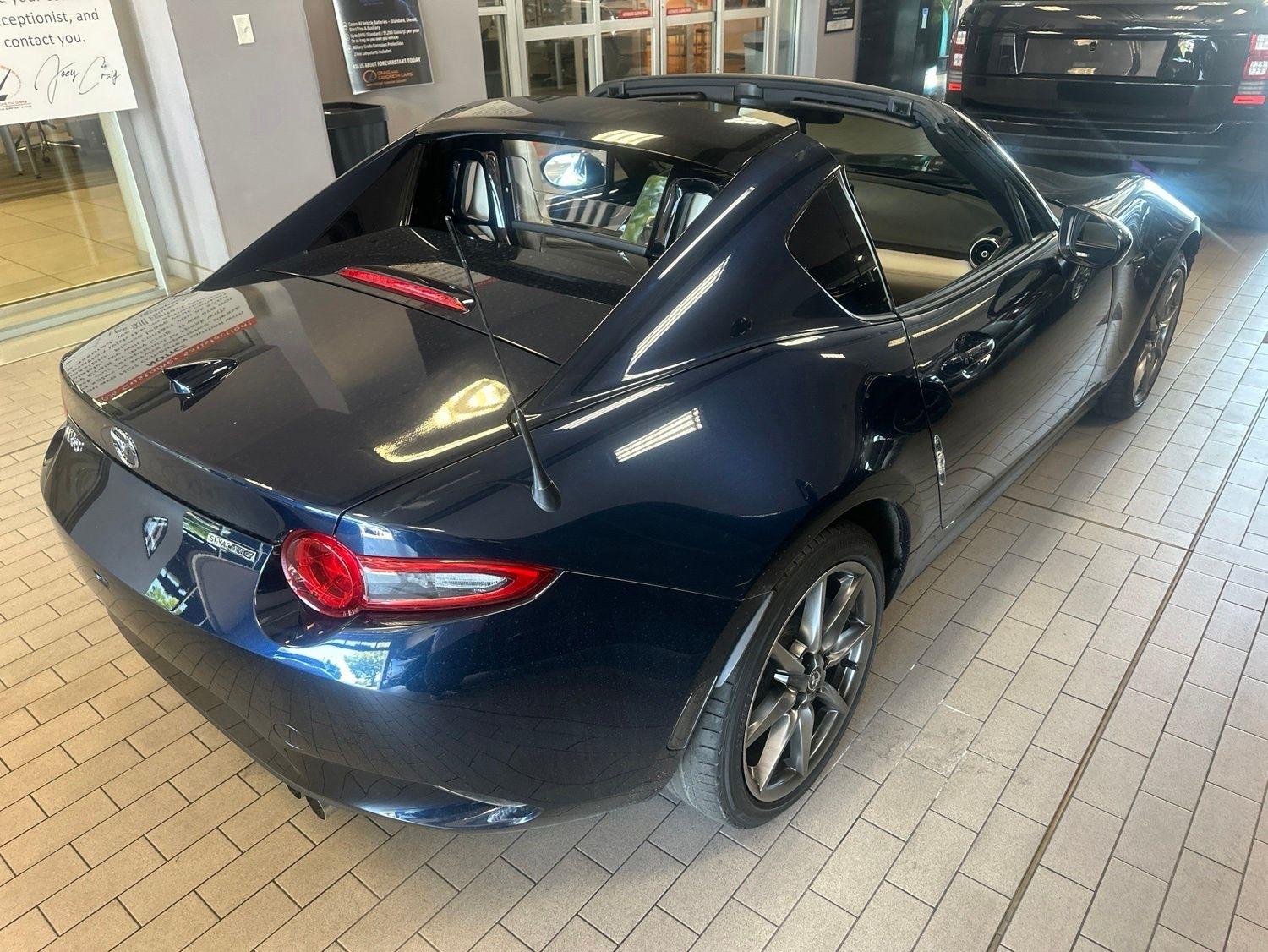Mazda MX-5 Miata RF  2021