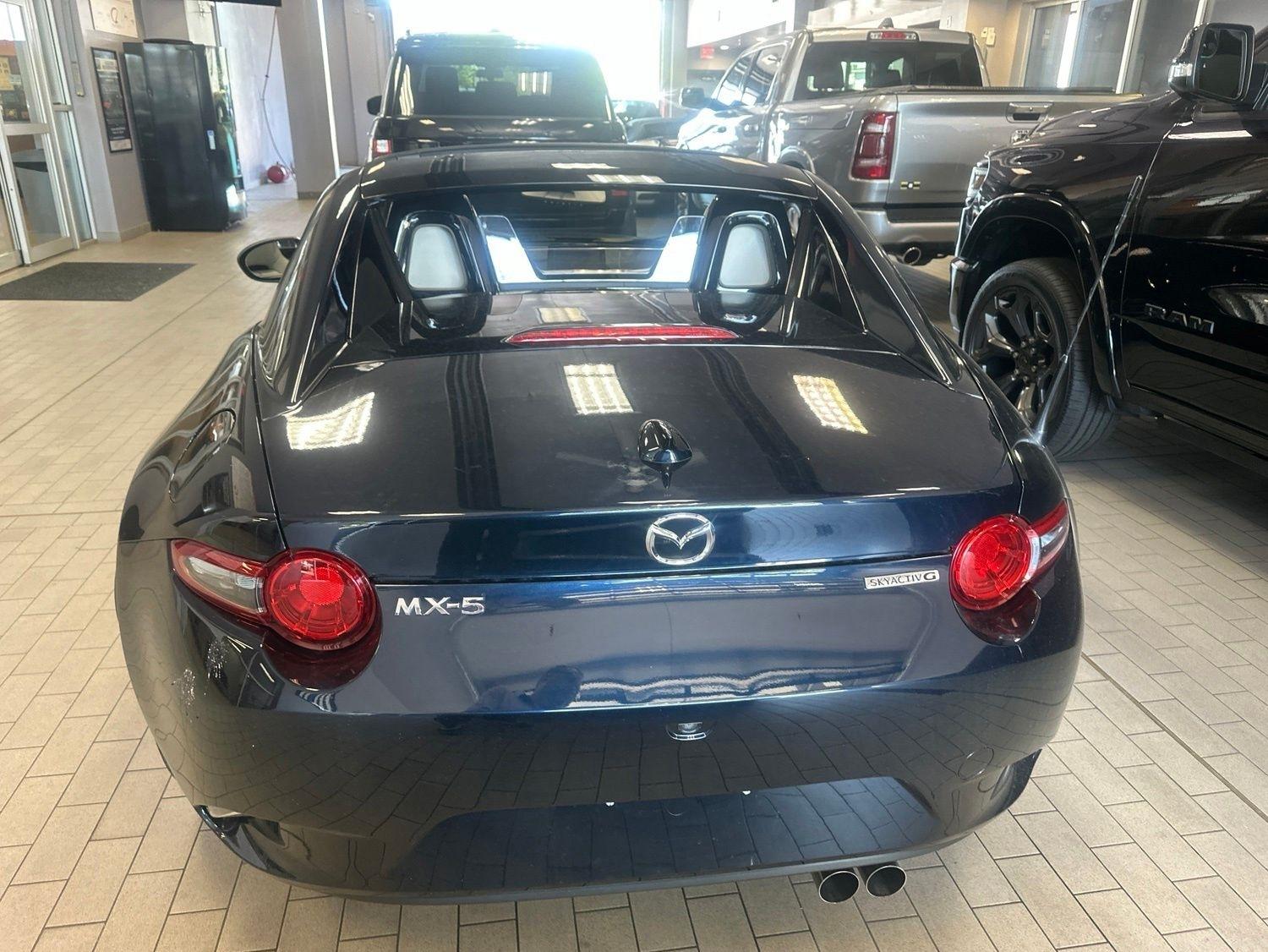 Mazda MX-5 Miata RF  2021