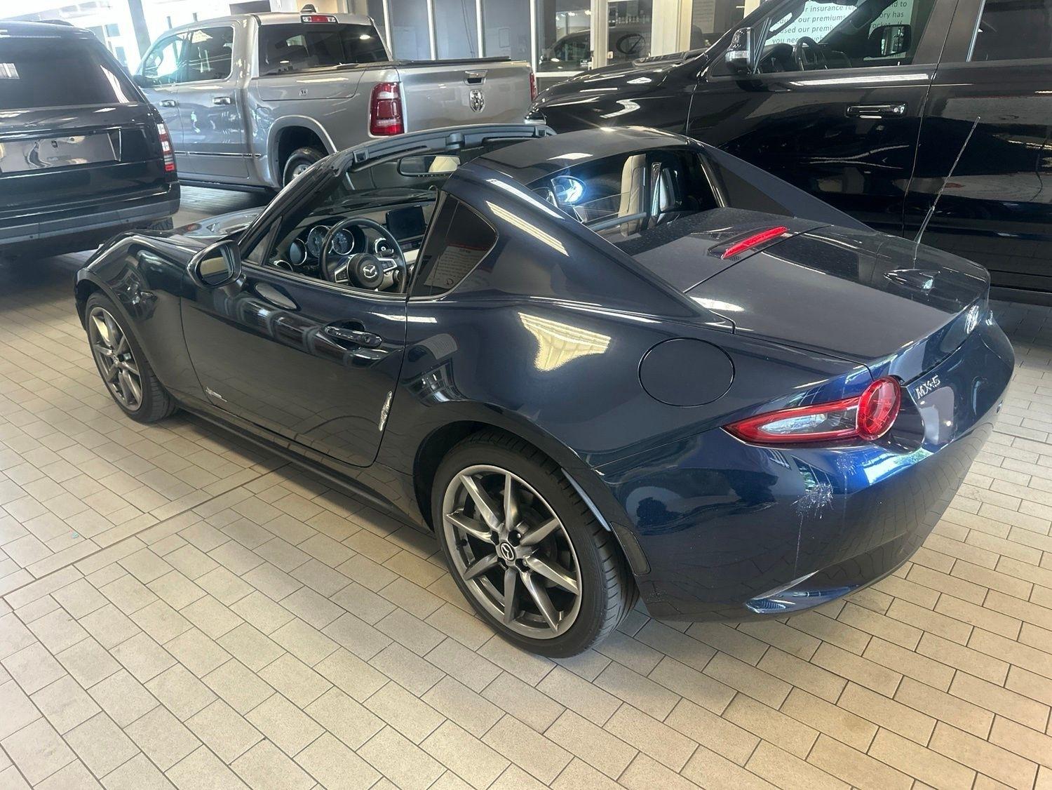 Mazda MX-5 Miata RF  2021