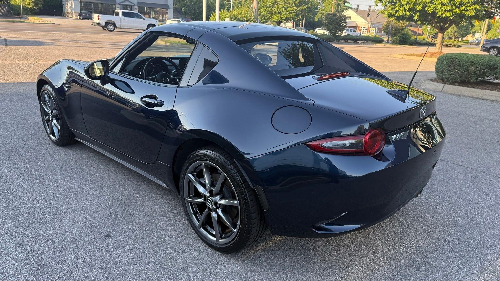 Mazda MX-5 Miata RF  2021
