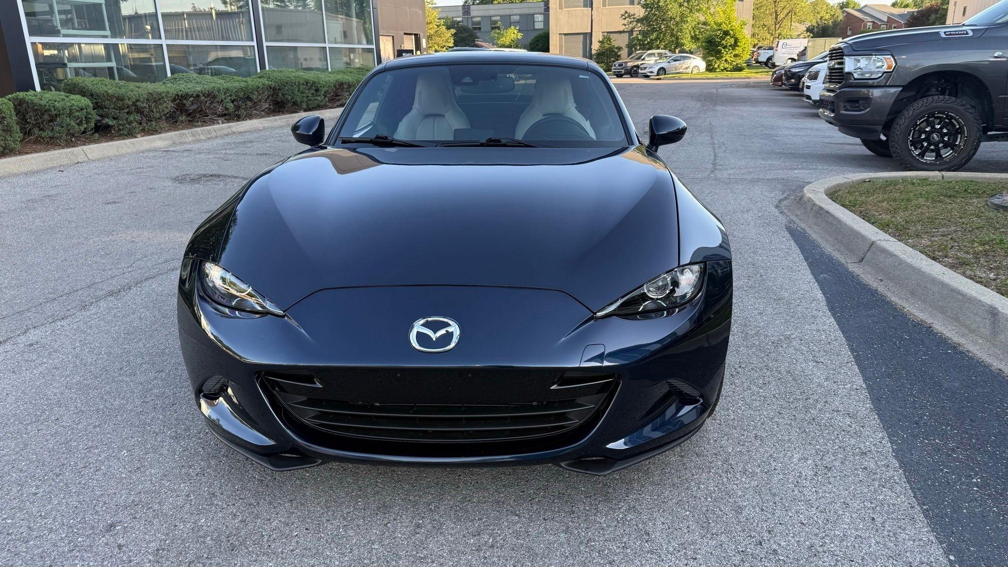 Mazda MX-5 Miata RF  2021
