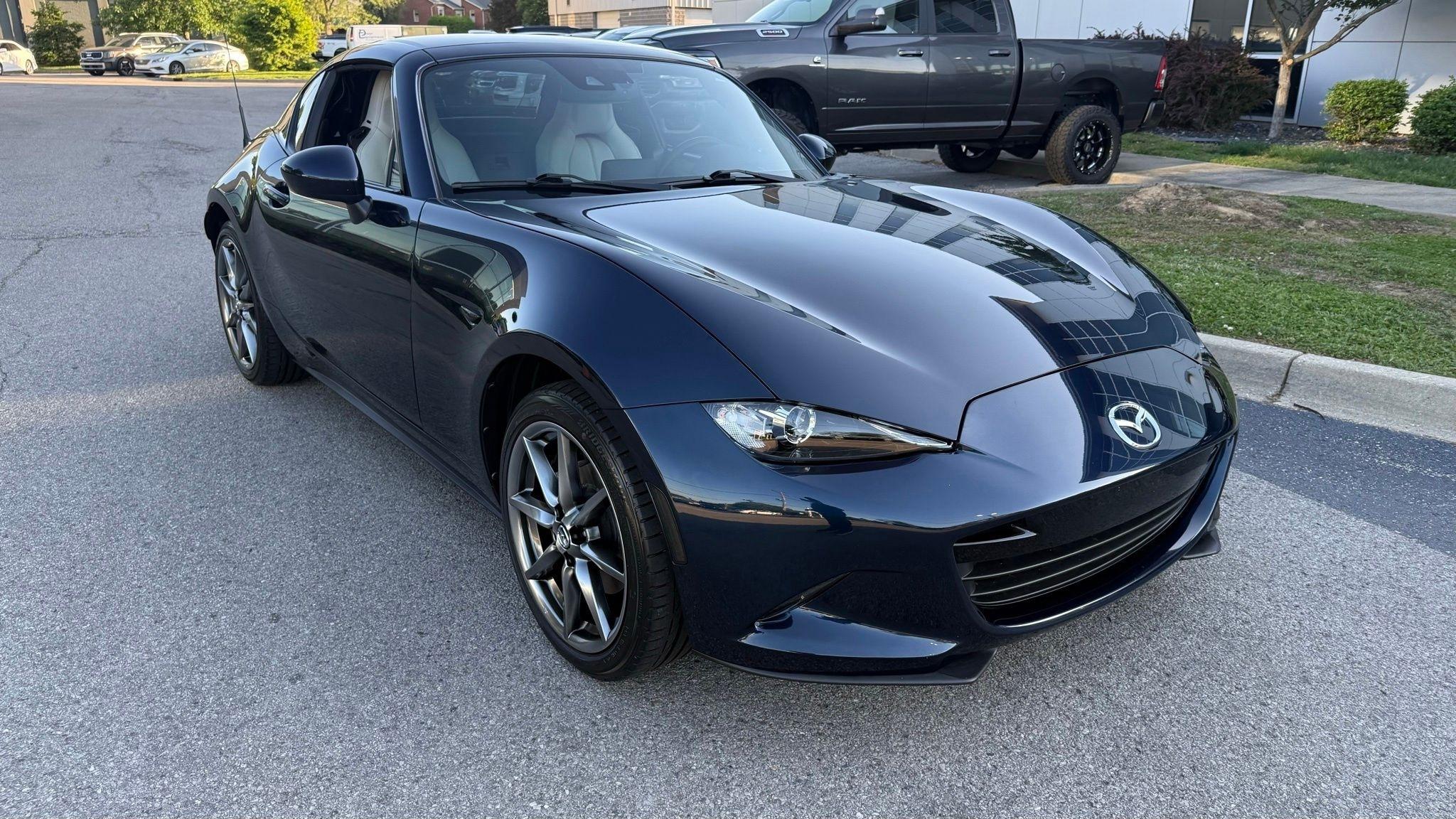 Mazda MX-5 Miata RF  2021