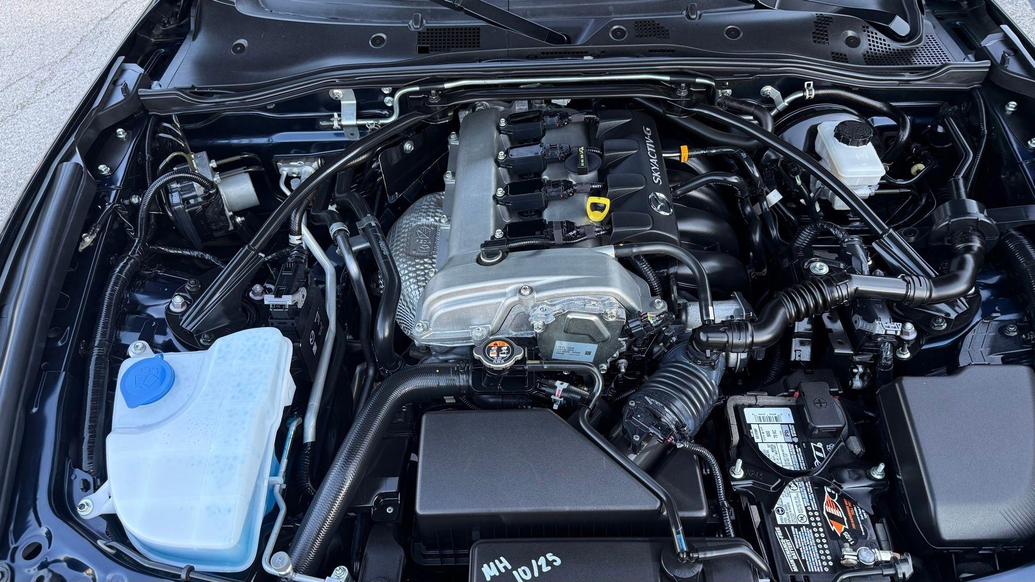 Mazda MX-5 Miata RF  2021