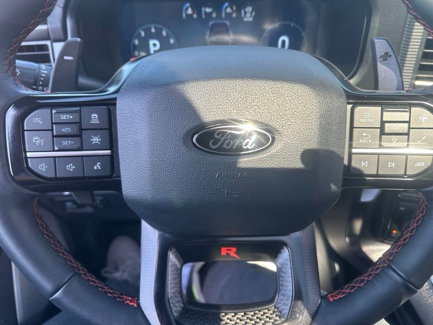Ford F-150  2025