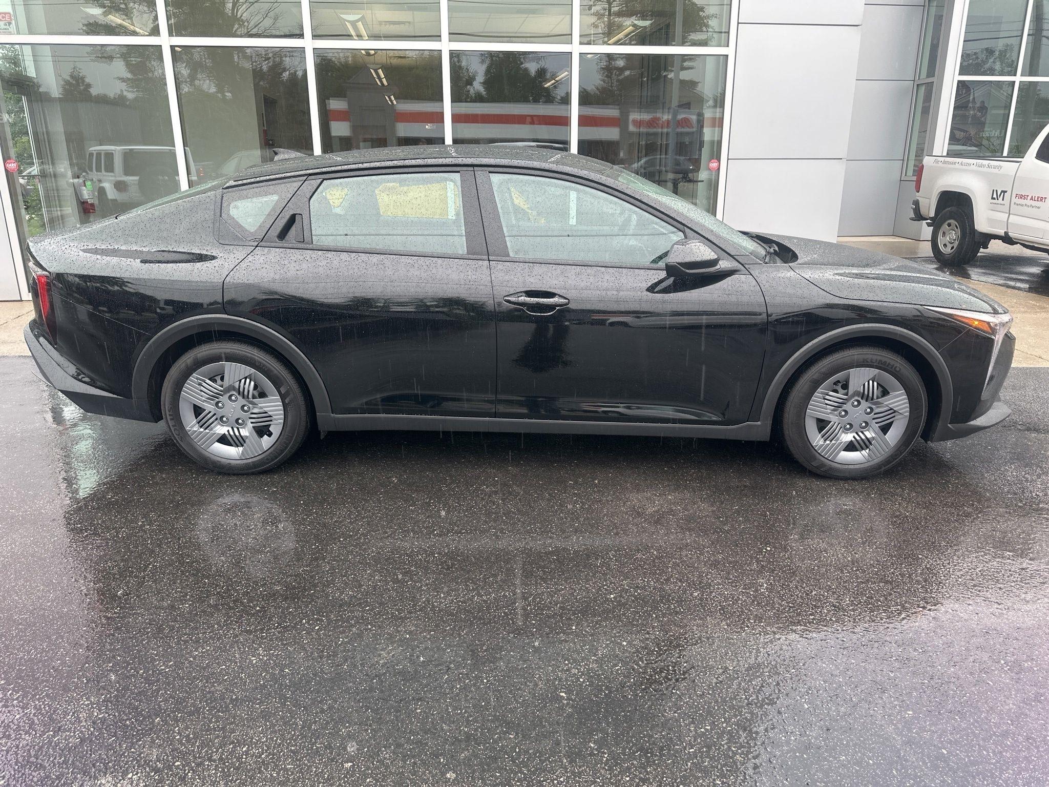 2025 Kia K4 LX AT's photo