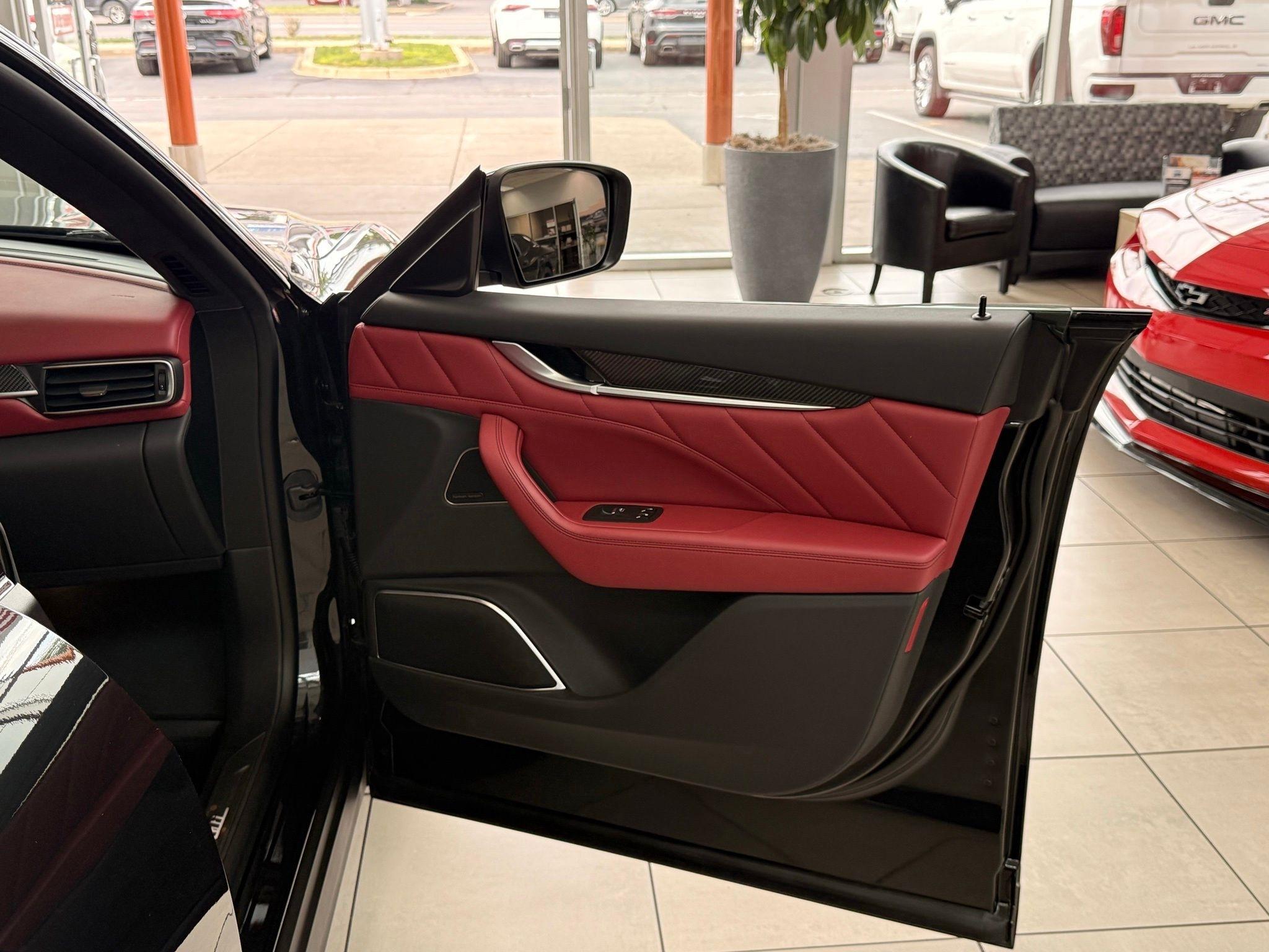 Maserati Levante  2023