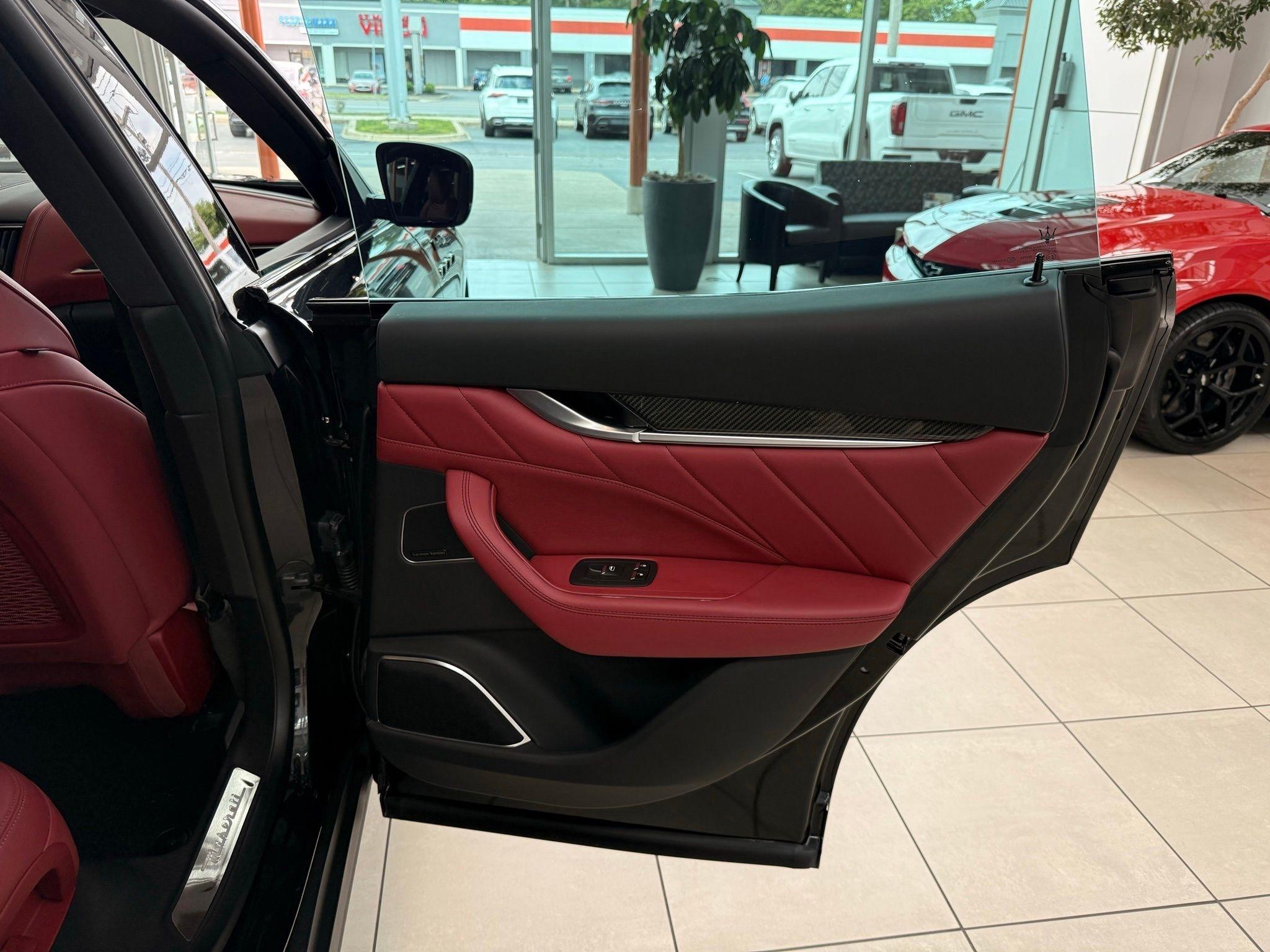 Maserati Levante  2023