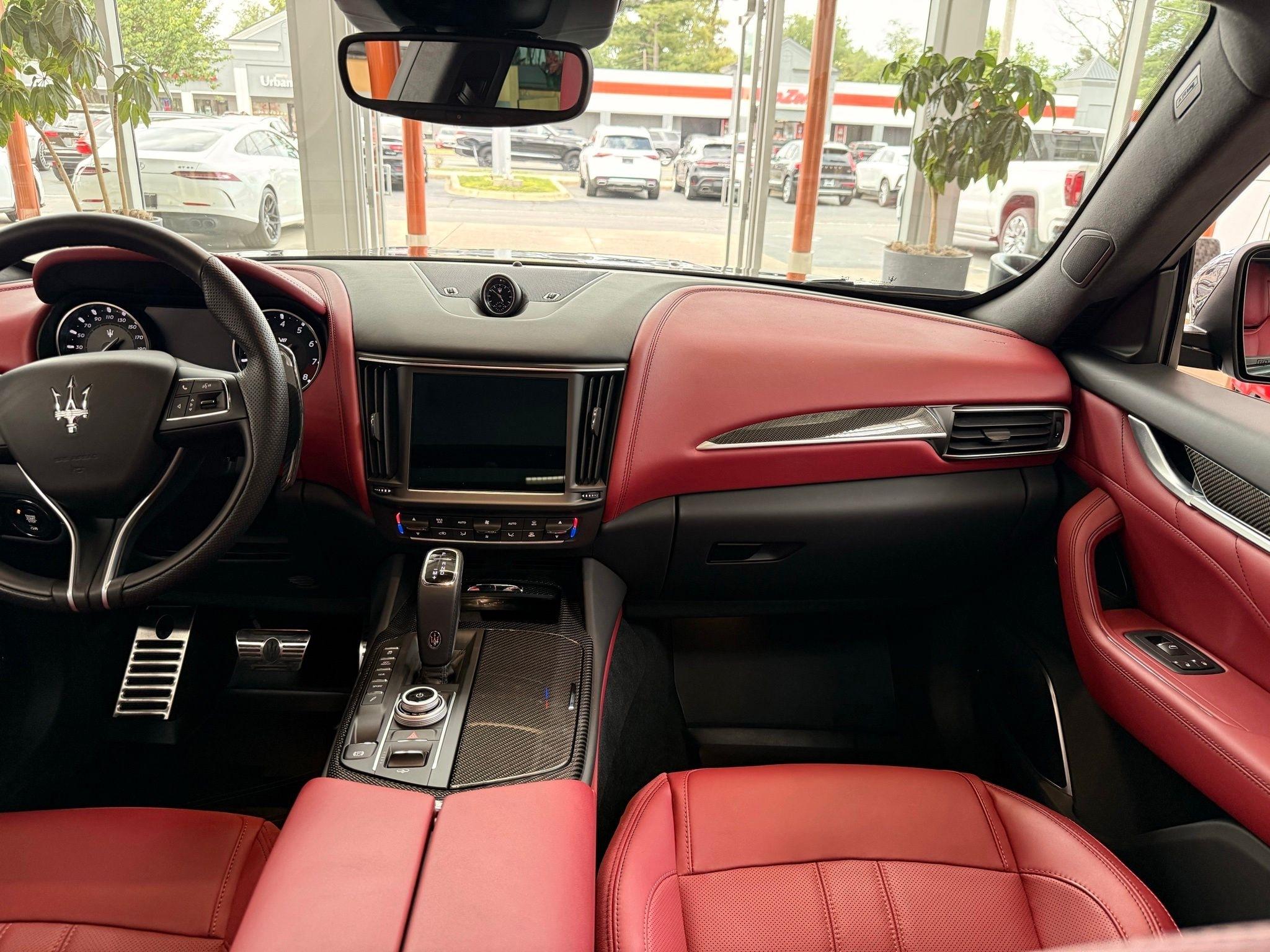 Maserati Levante  2023