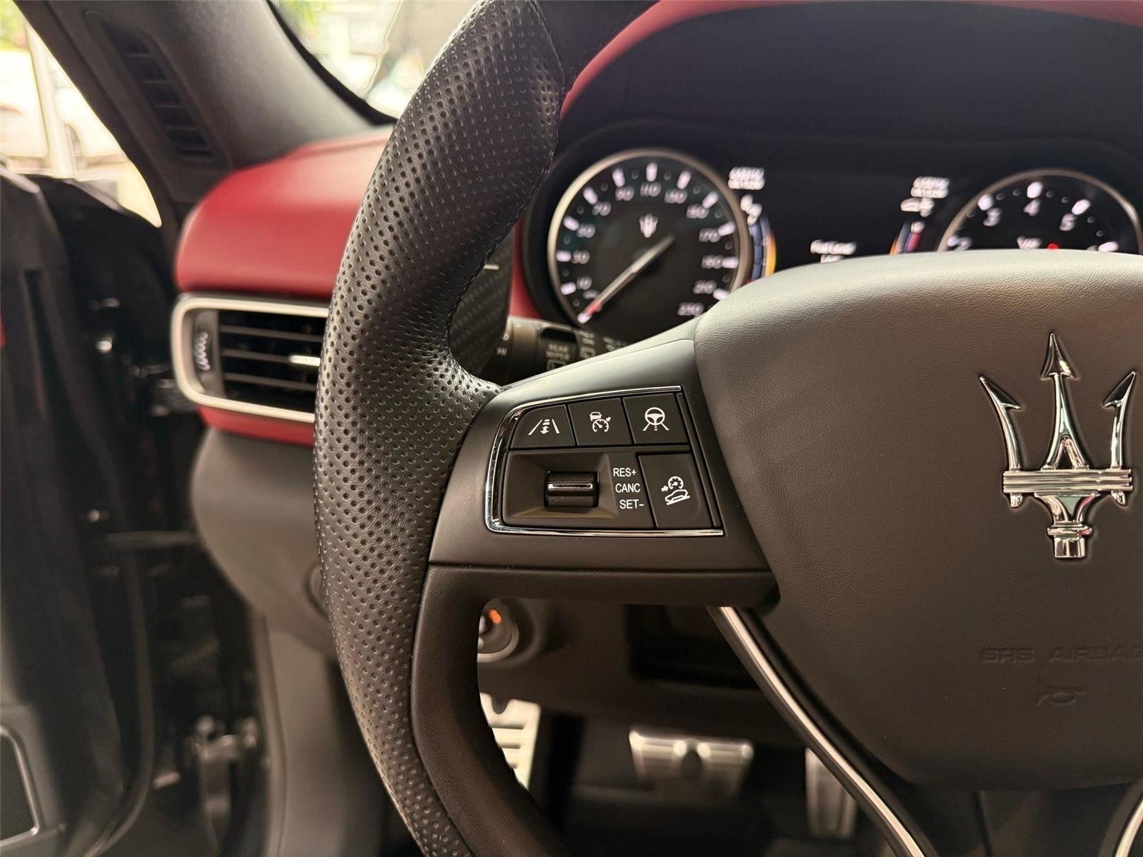 Maserati Levante  2023