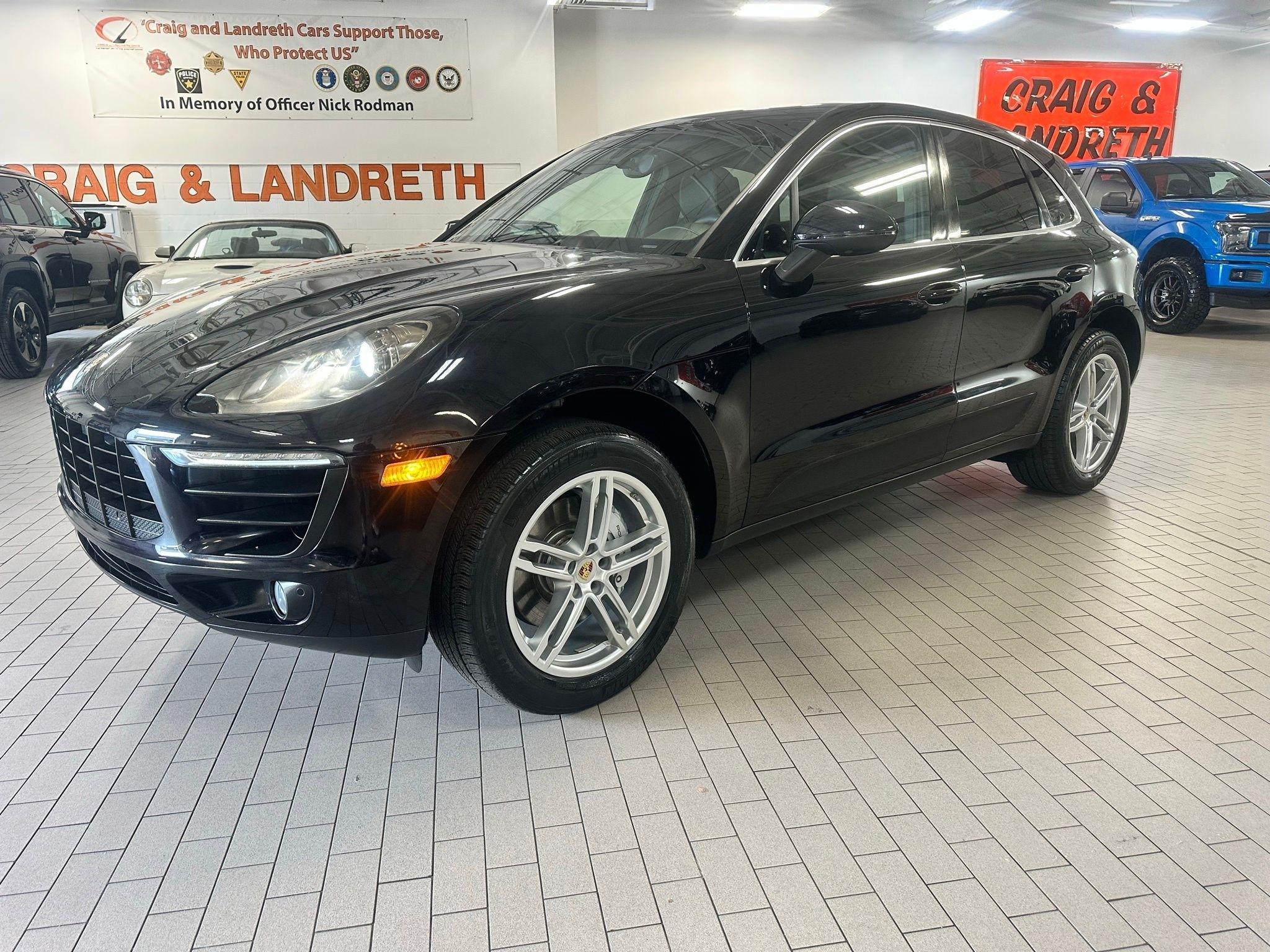 Porsche Macan  2016