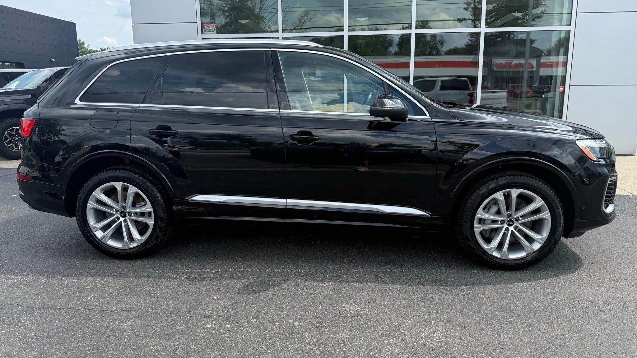 2025 Audi Q7 55 Premium Plus