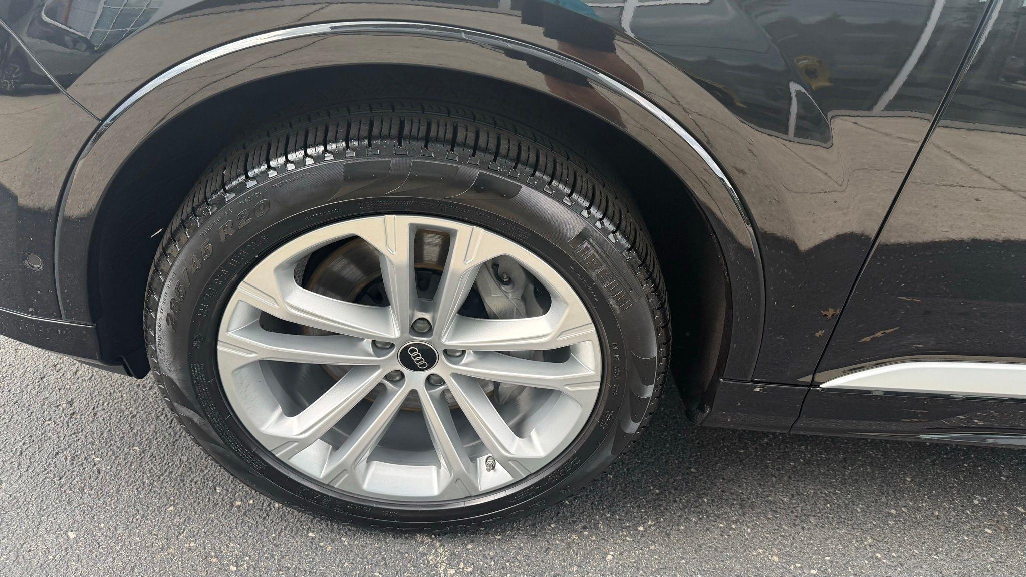 Audi Q7  2025