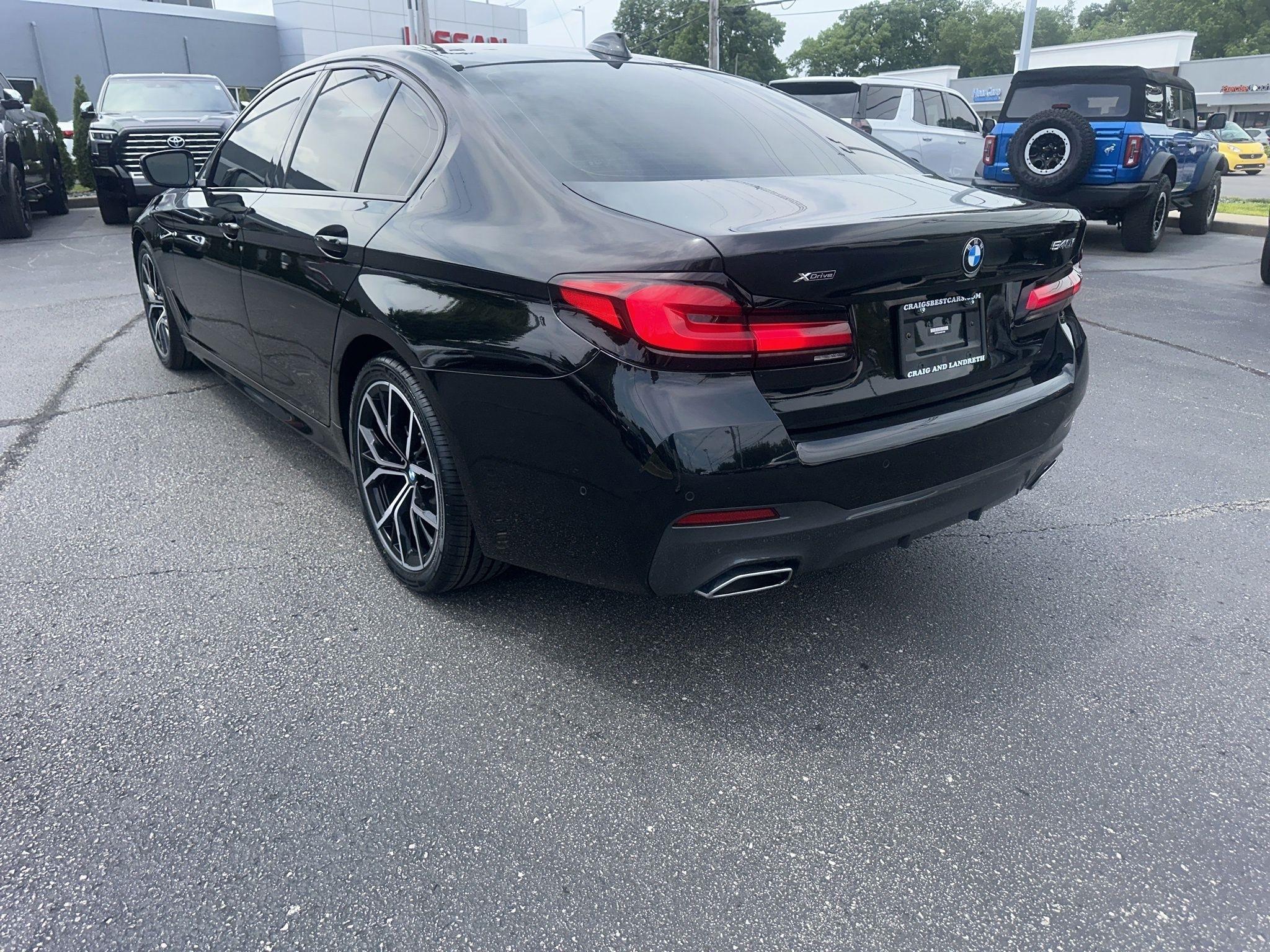 BMW 5-Series  2022