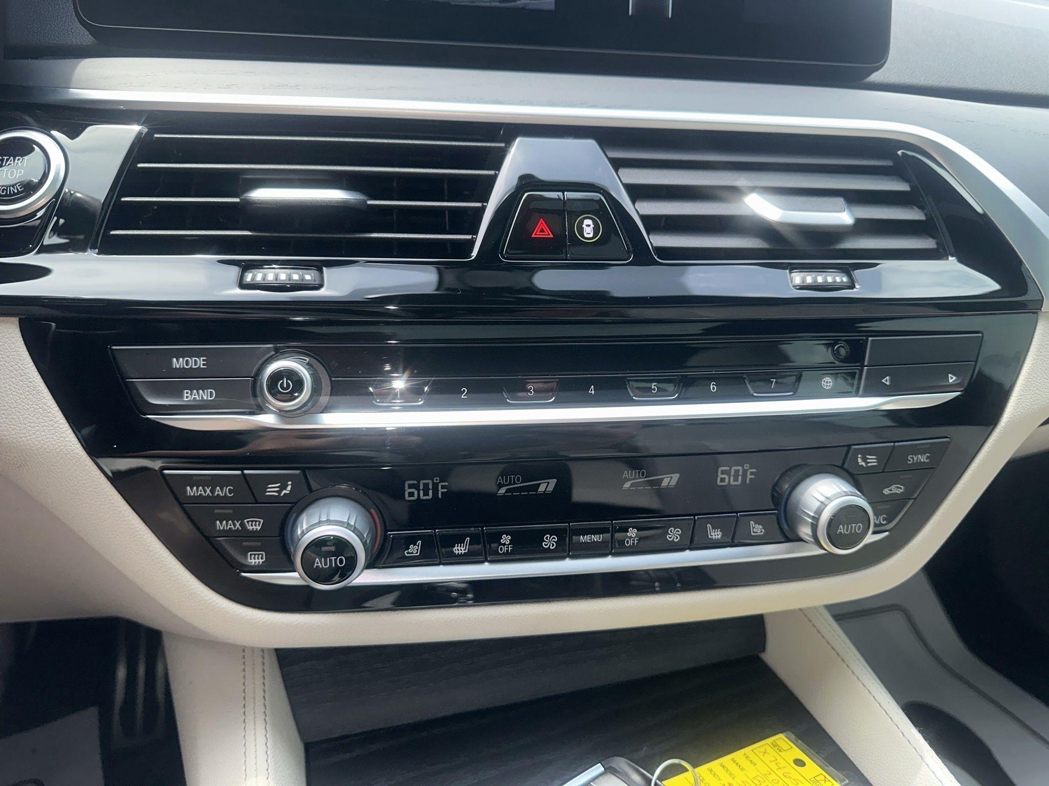 BMW 5-Series  2022