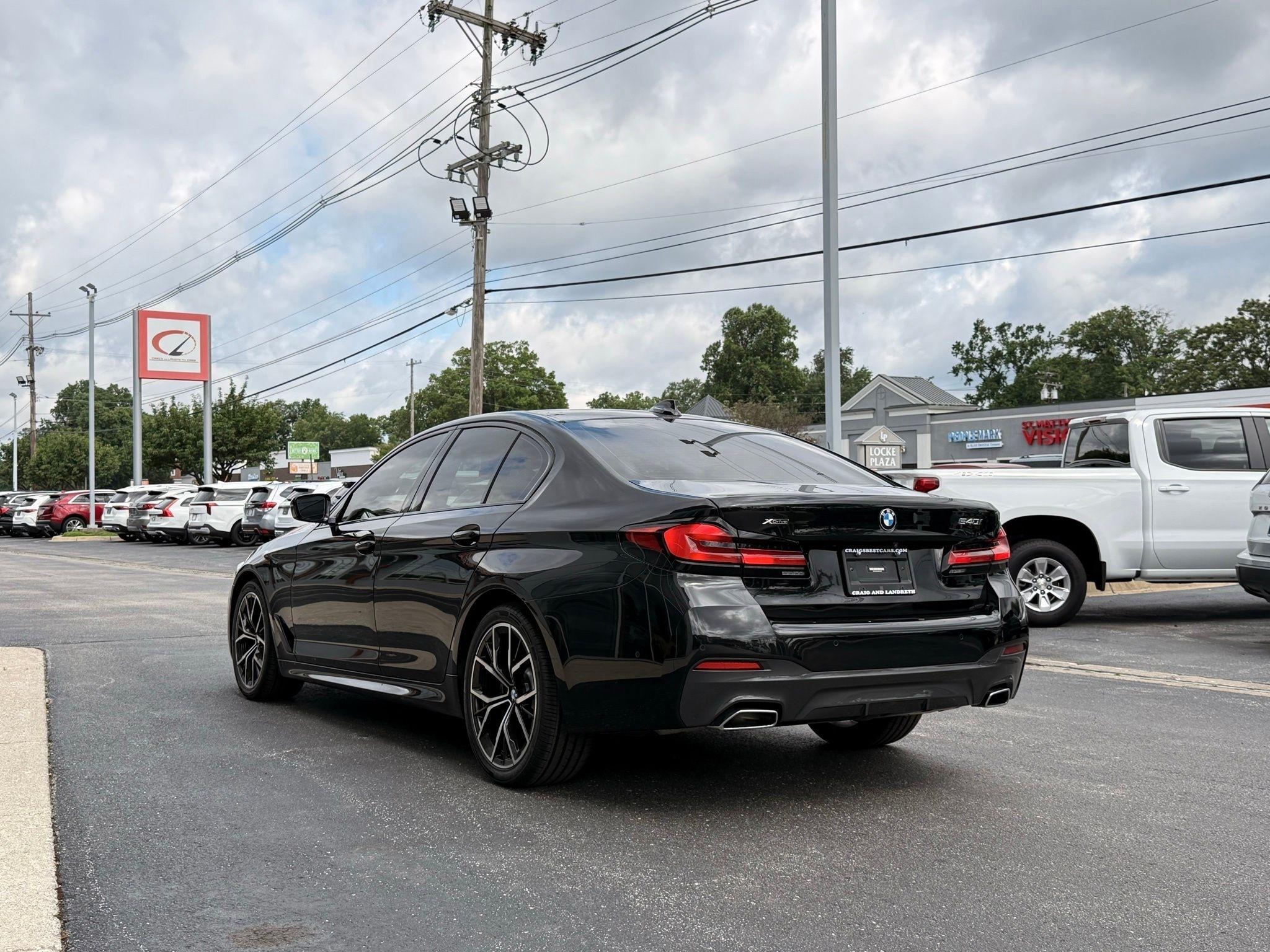 BMW 5-Series  2022