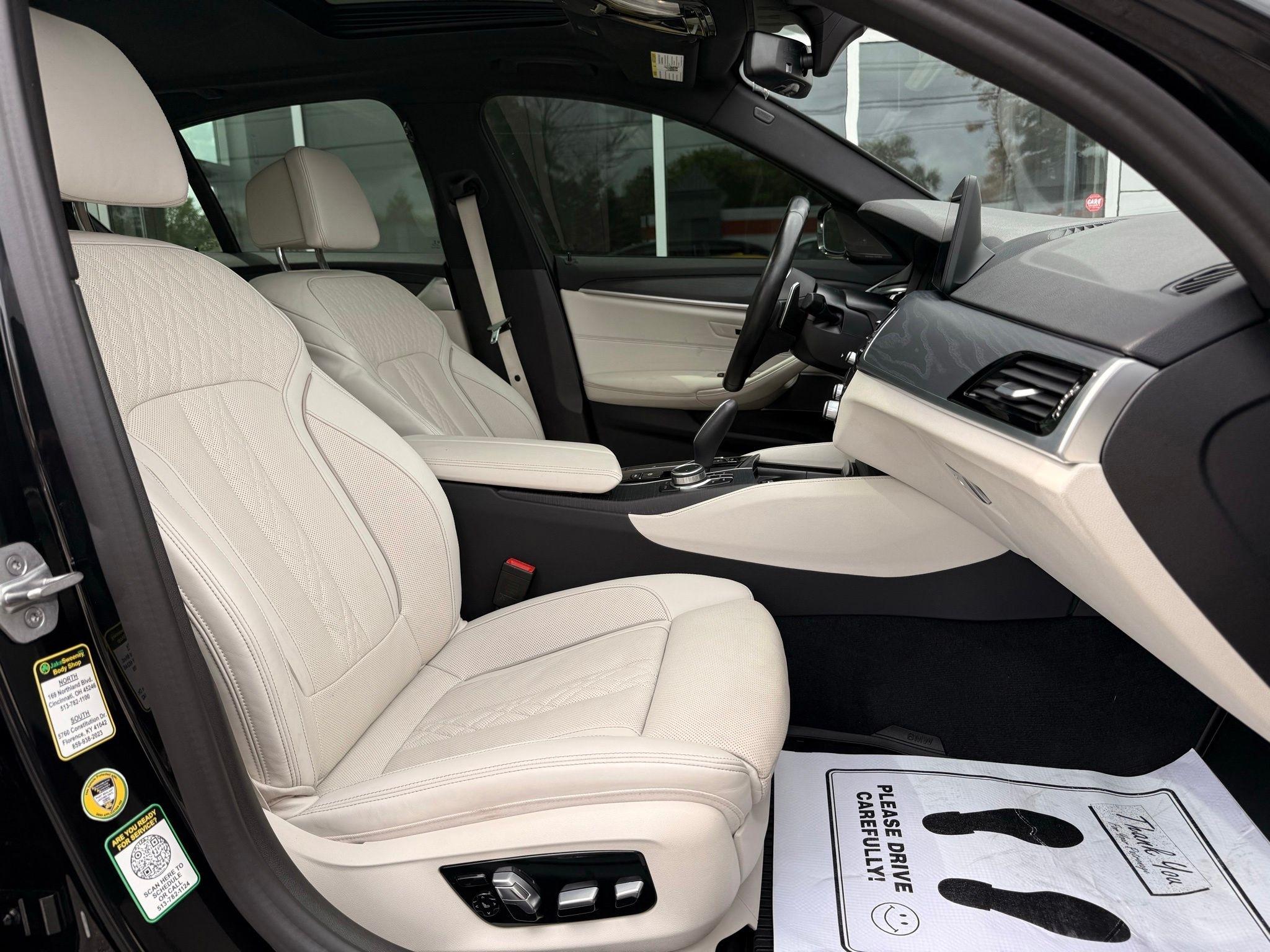 BMW 5-Series  2022