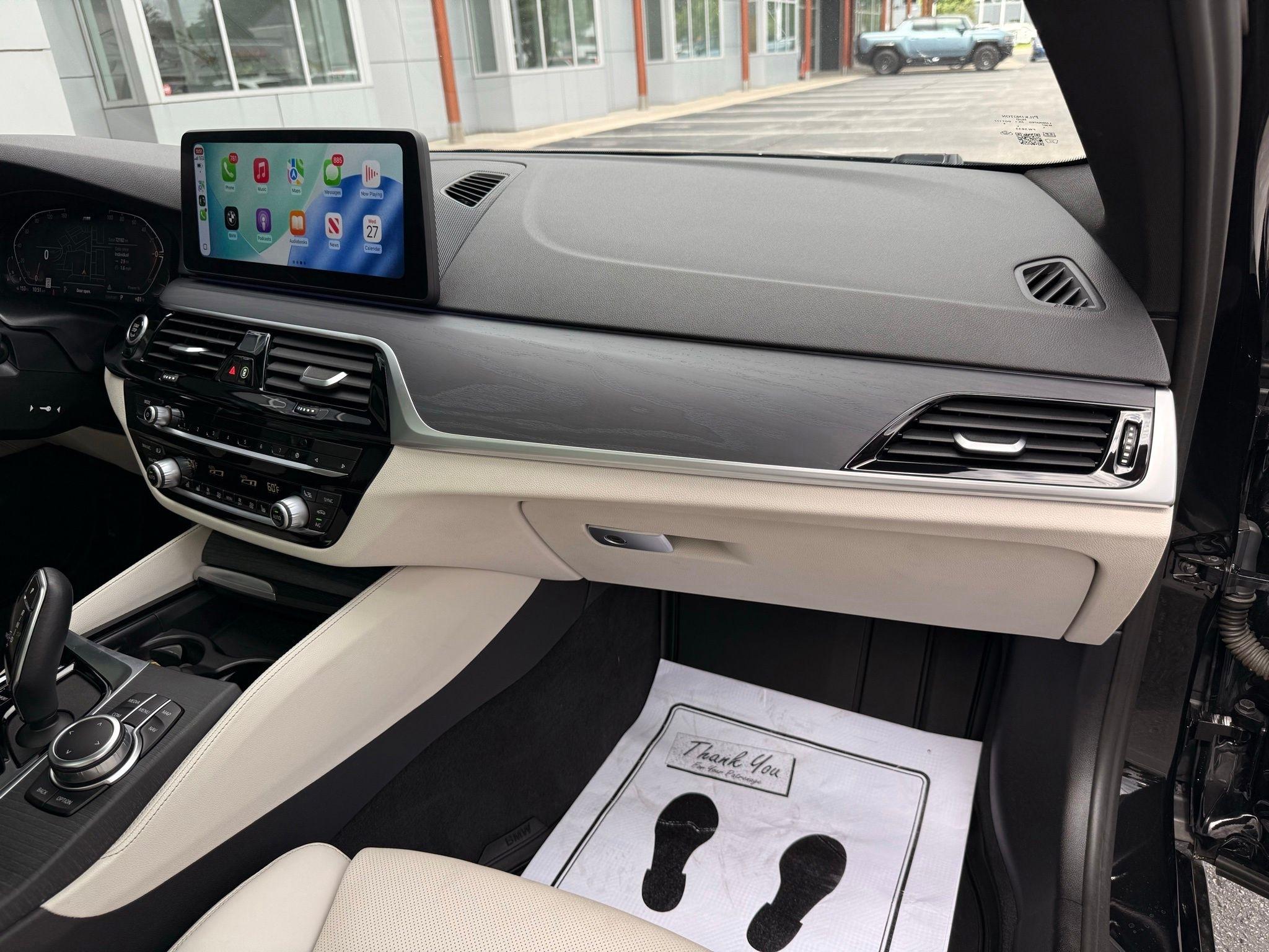 BMW 5-Series  2022