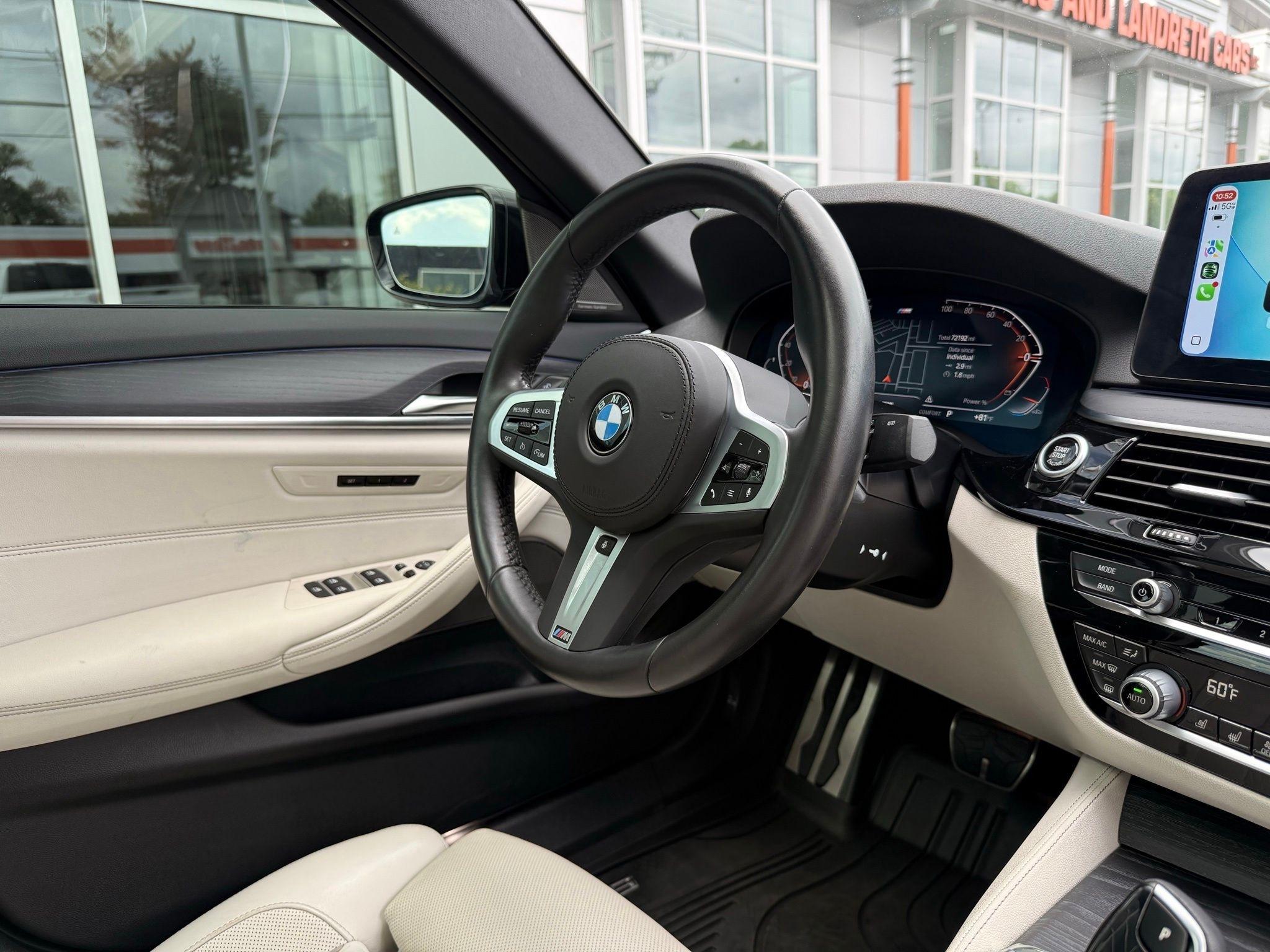 BMW 5-Series  2022