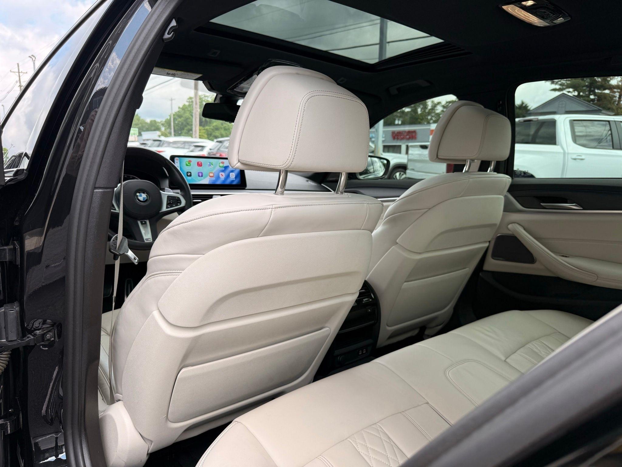 BMW 5-Series  2022