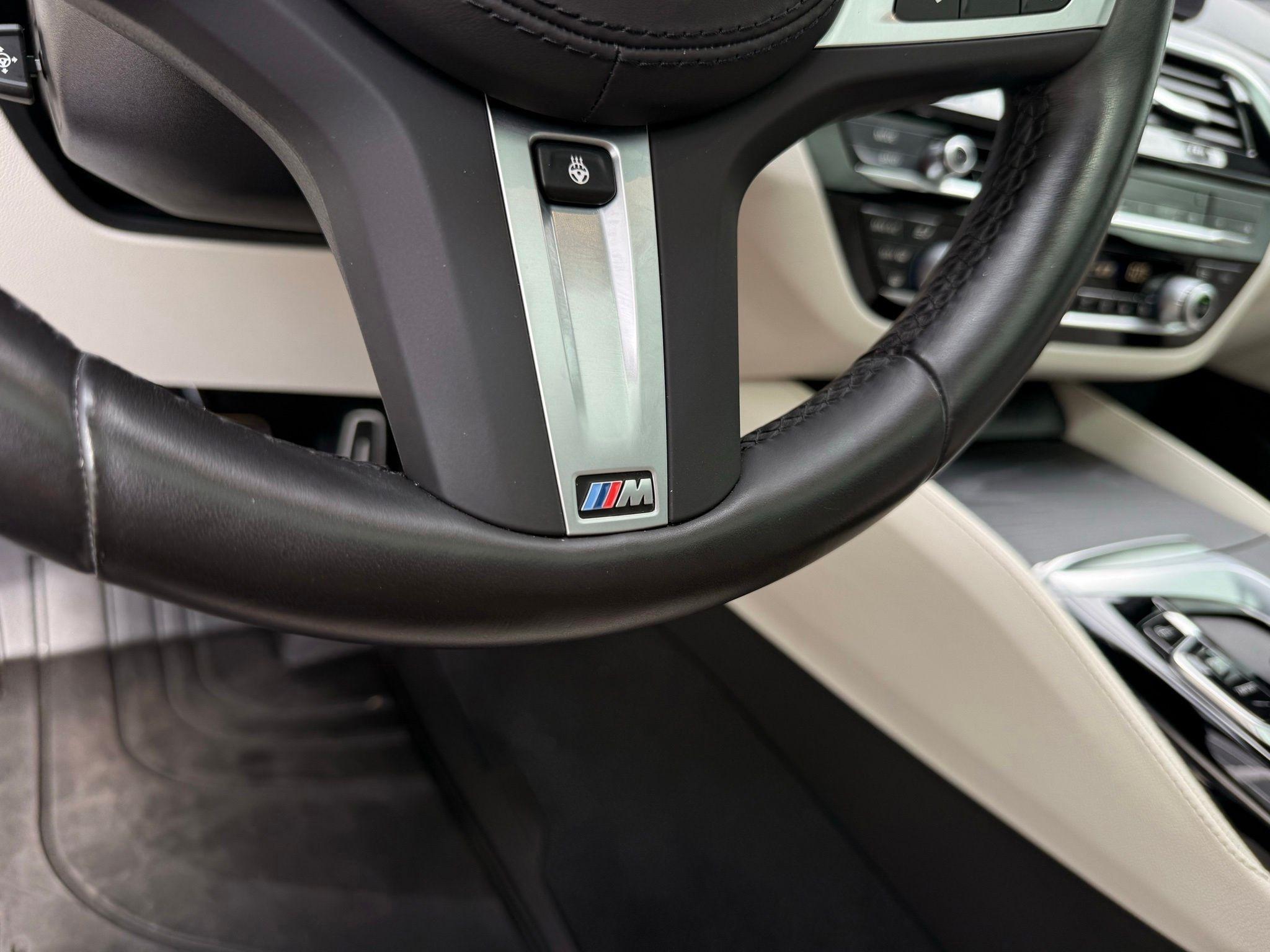 BMW 5-Series  2022